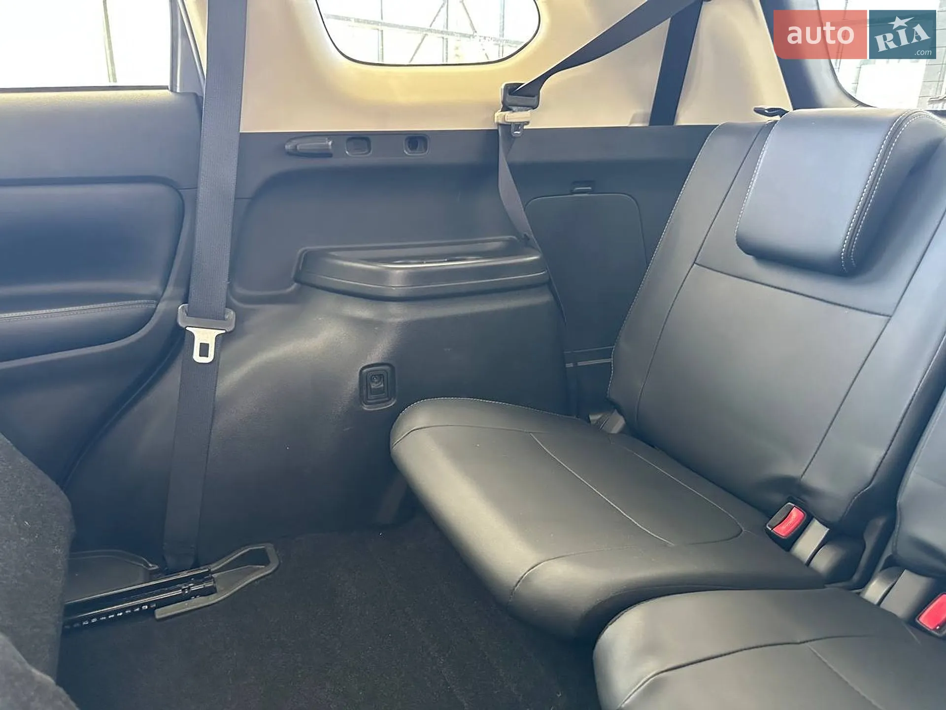 2020 Mitsubishi Outlander - мініатюра 86