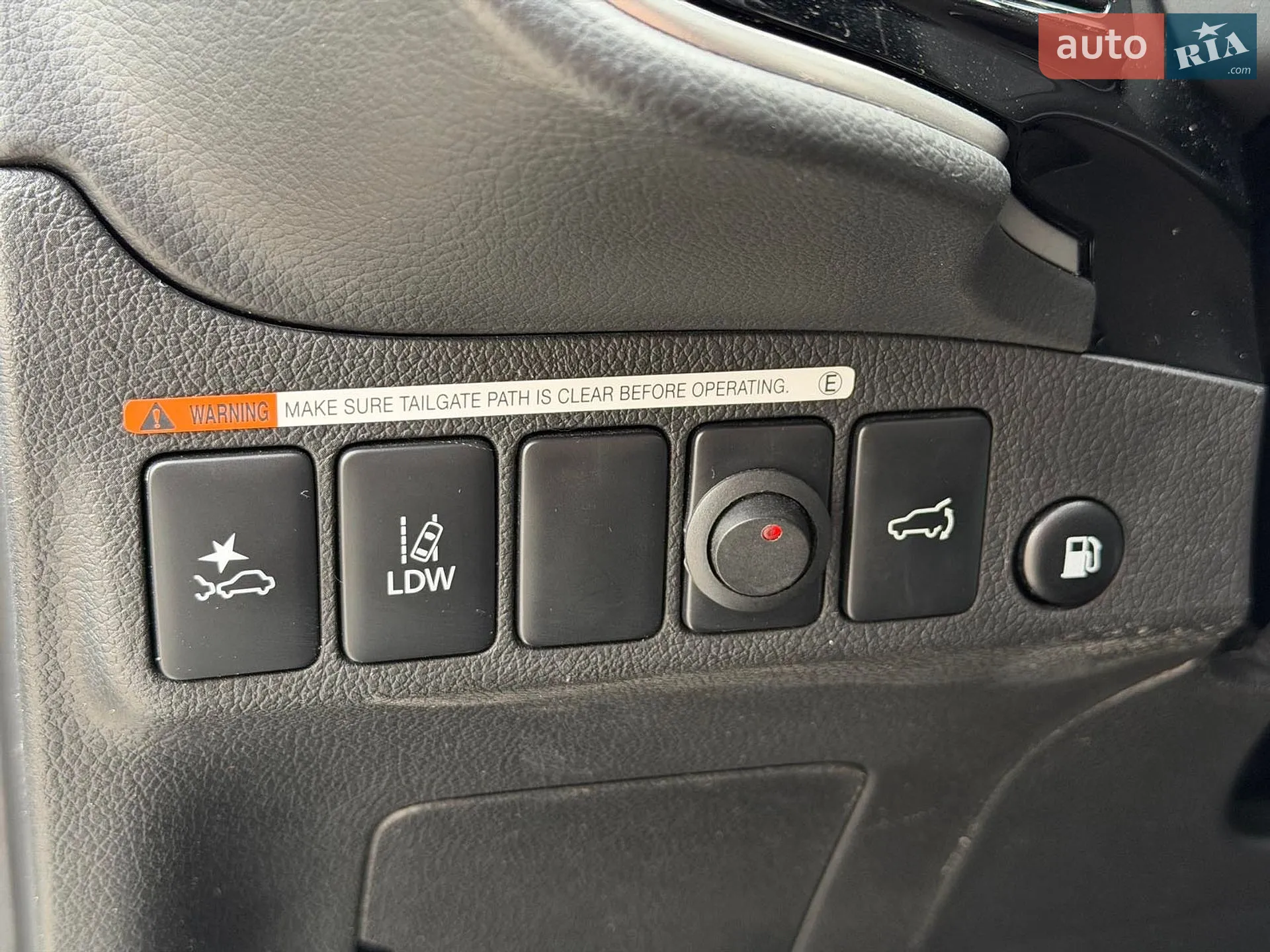 2020 Mitsubishi Outlander - мініатюра 18