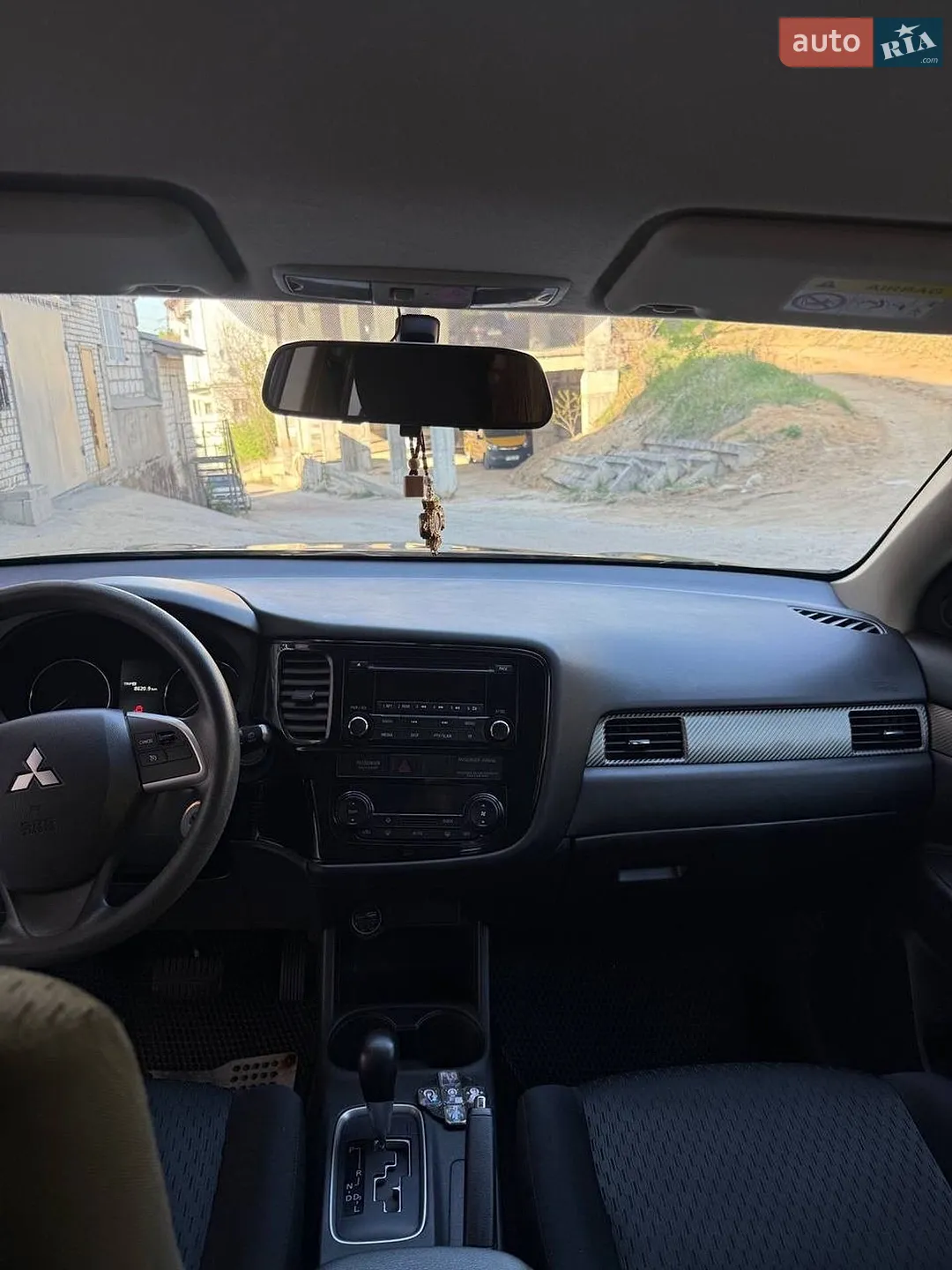 2014 Mitsubishi Outlander - мініатюра 6