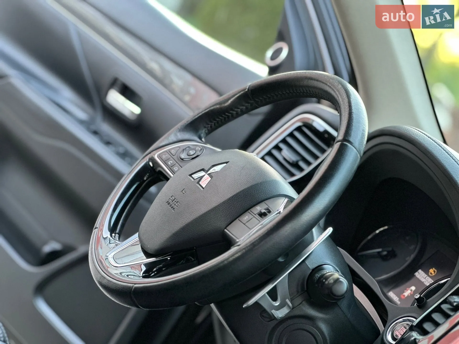 2019 Mitsubishi Outlander - мініатюра 116