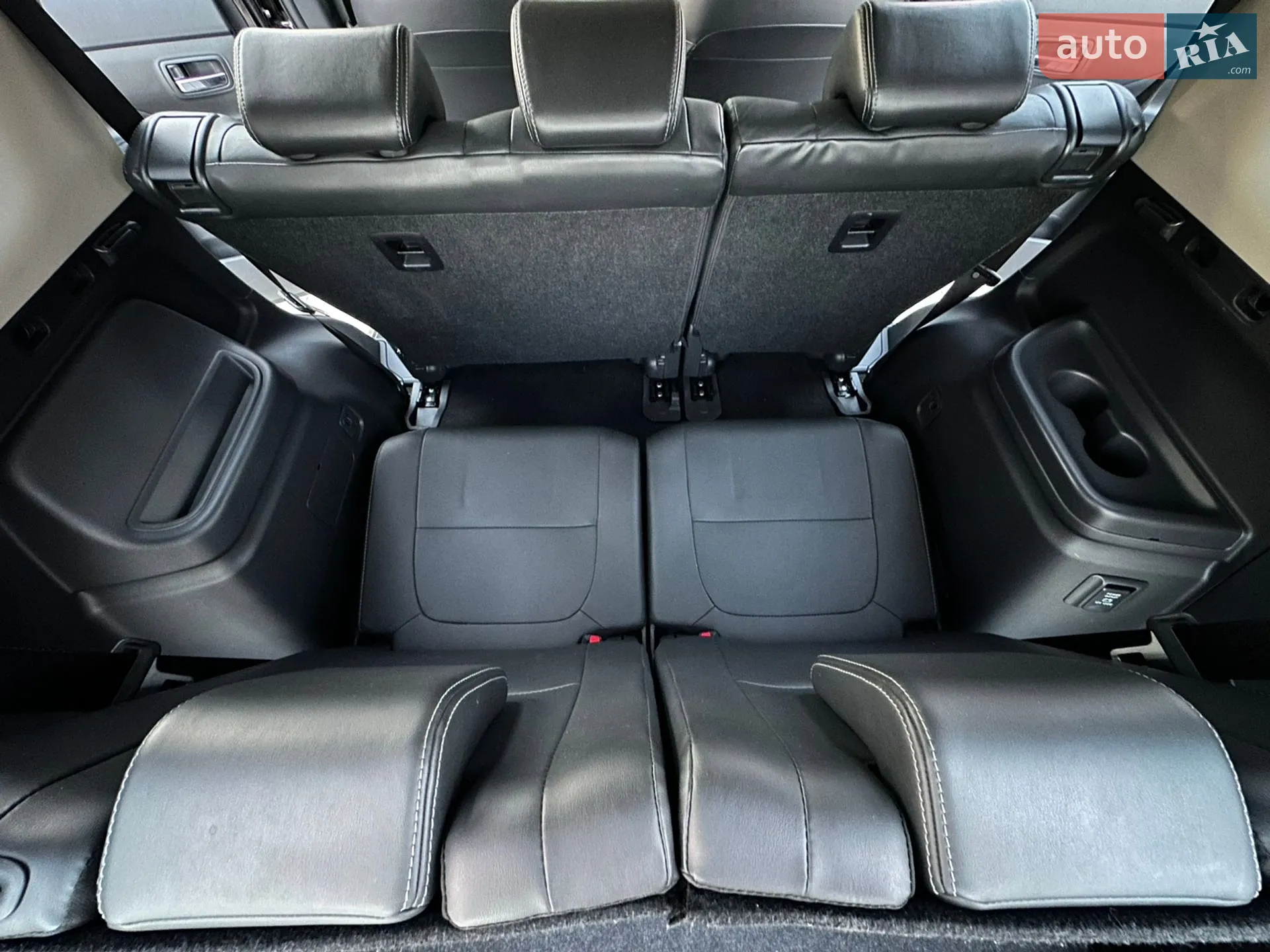 2019 Mitsubishi Outlander - мініатюра 142