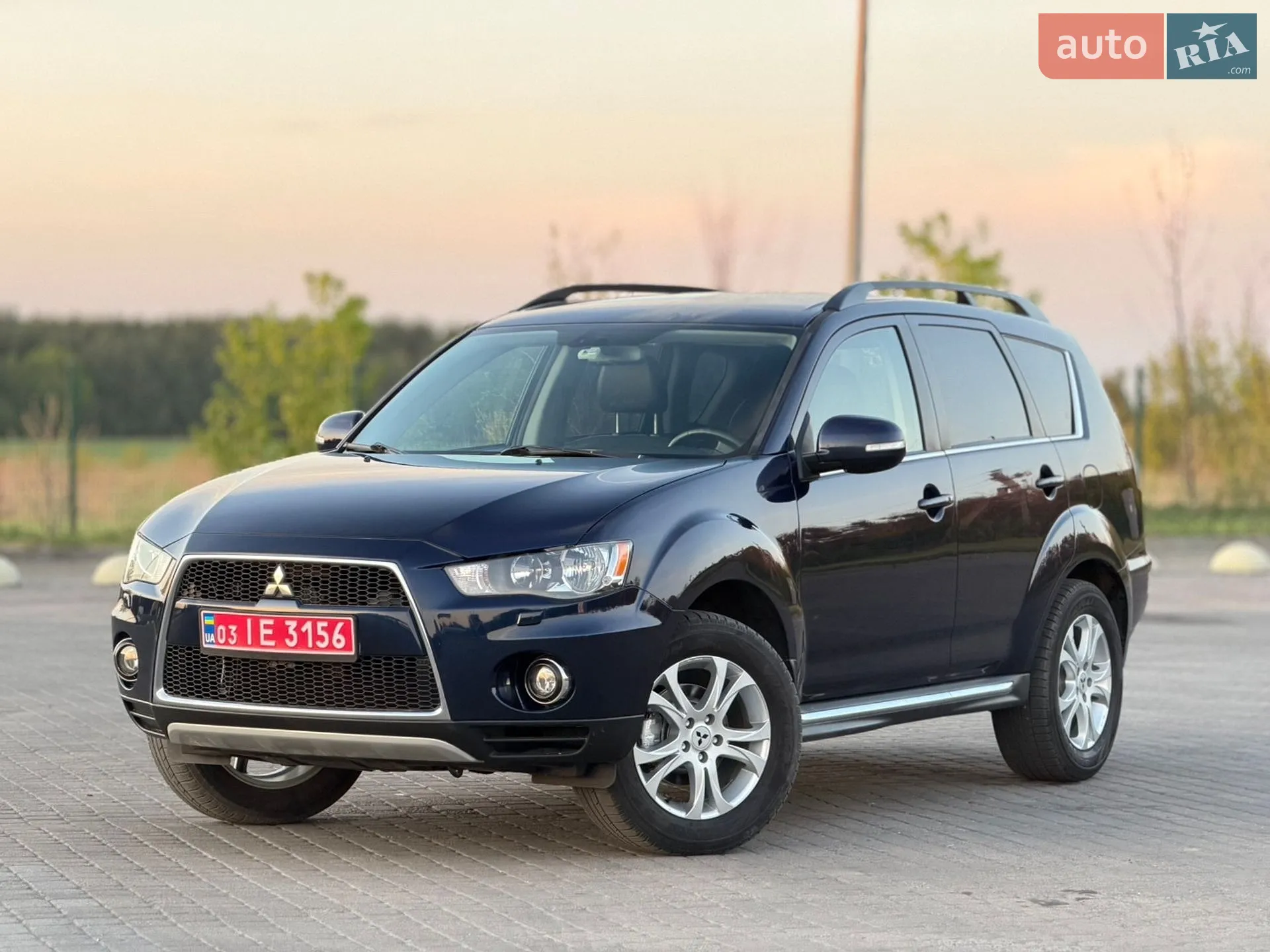 2010 Mitsubishi Outlander - мініатюра 8