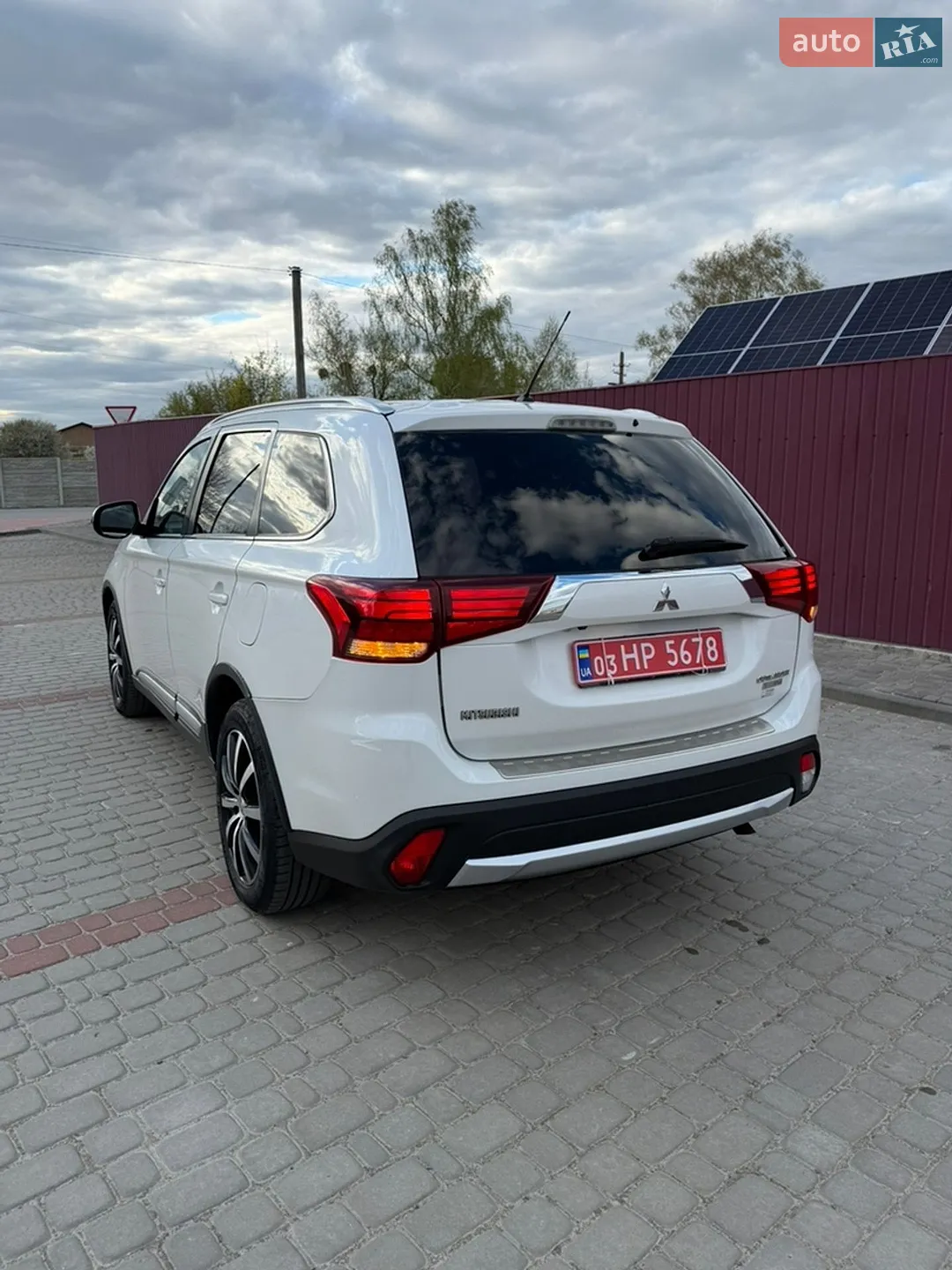 2016 Mitsubishi Outlander - мініатюра 14