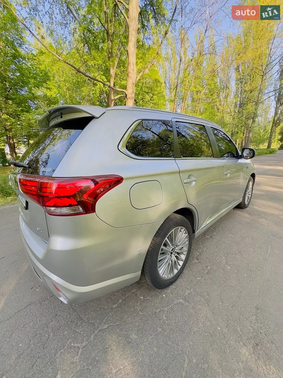 2022 Mitsubishi Outlander - мініатюра 14