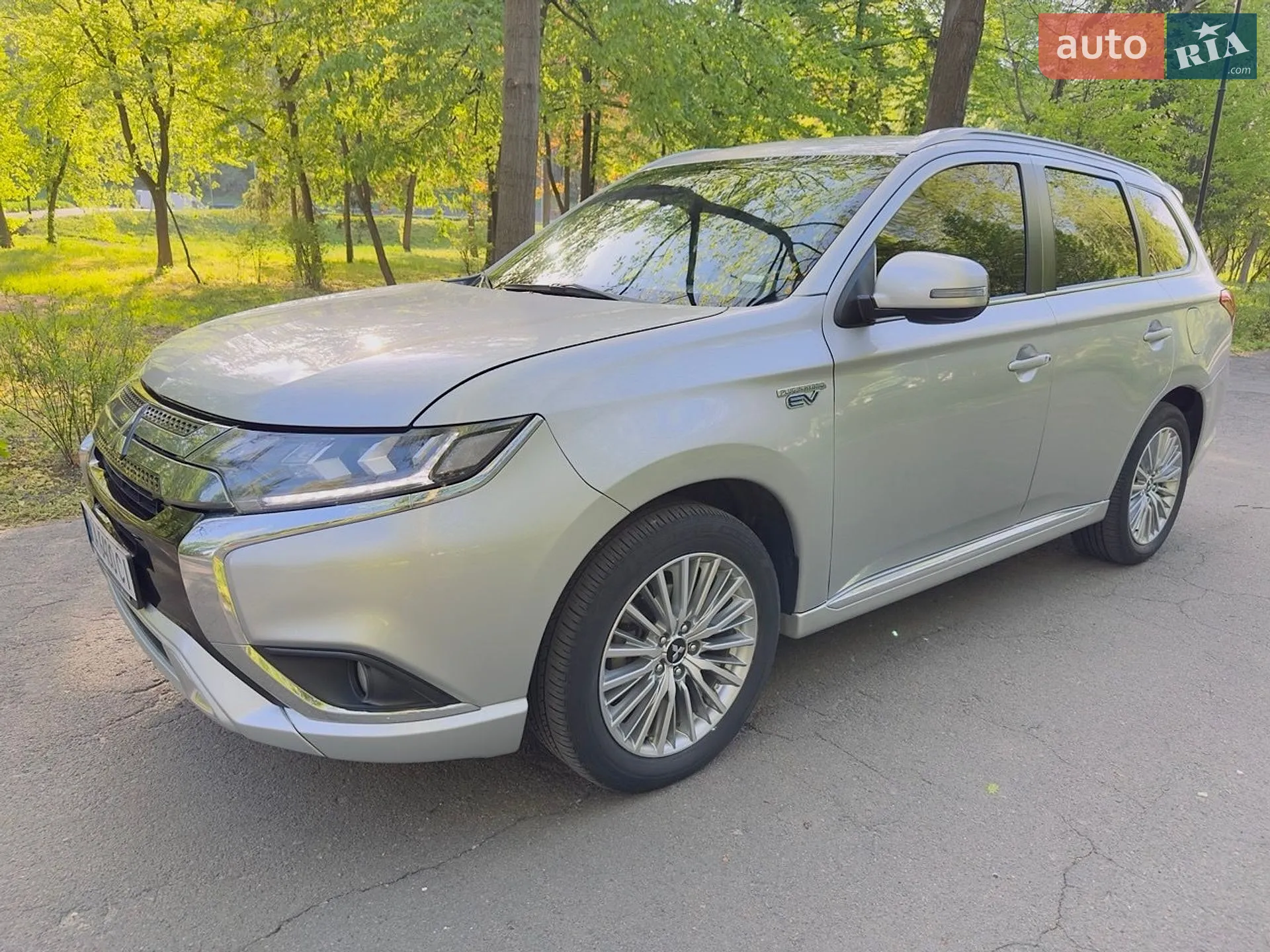 2022 Mitsubishi Outlander - мініатюра 8