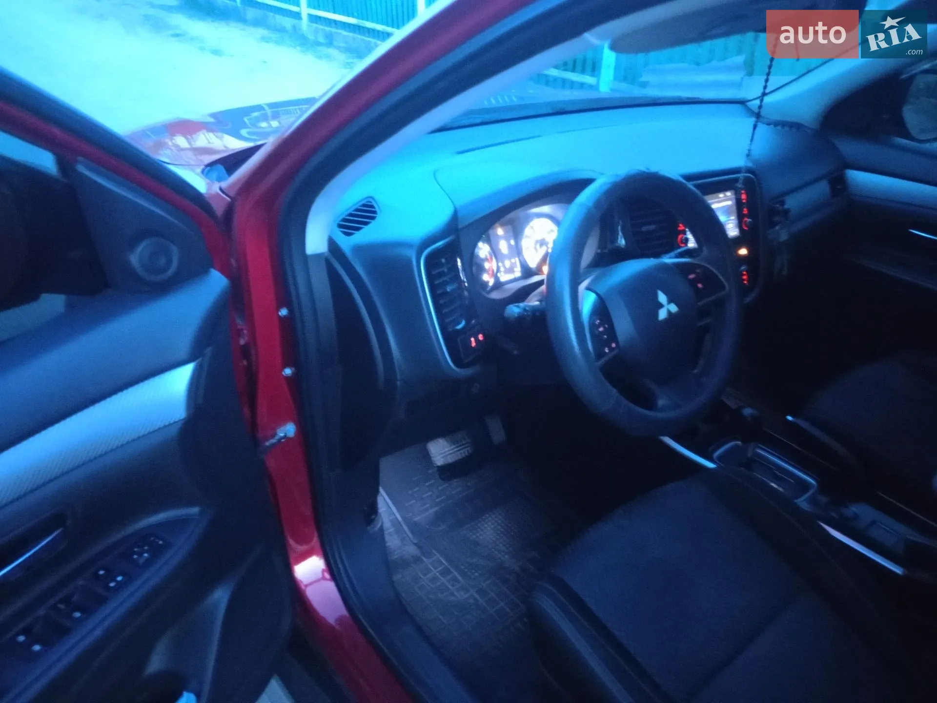 2018 Mitsubishi Outlander - мініатюра 11
