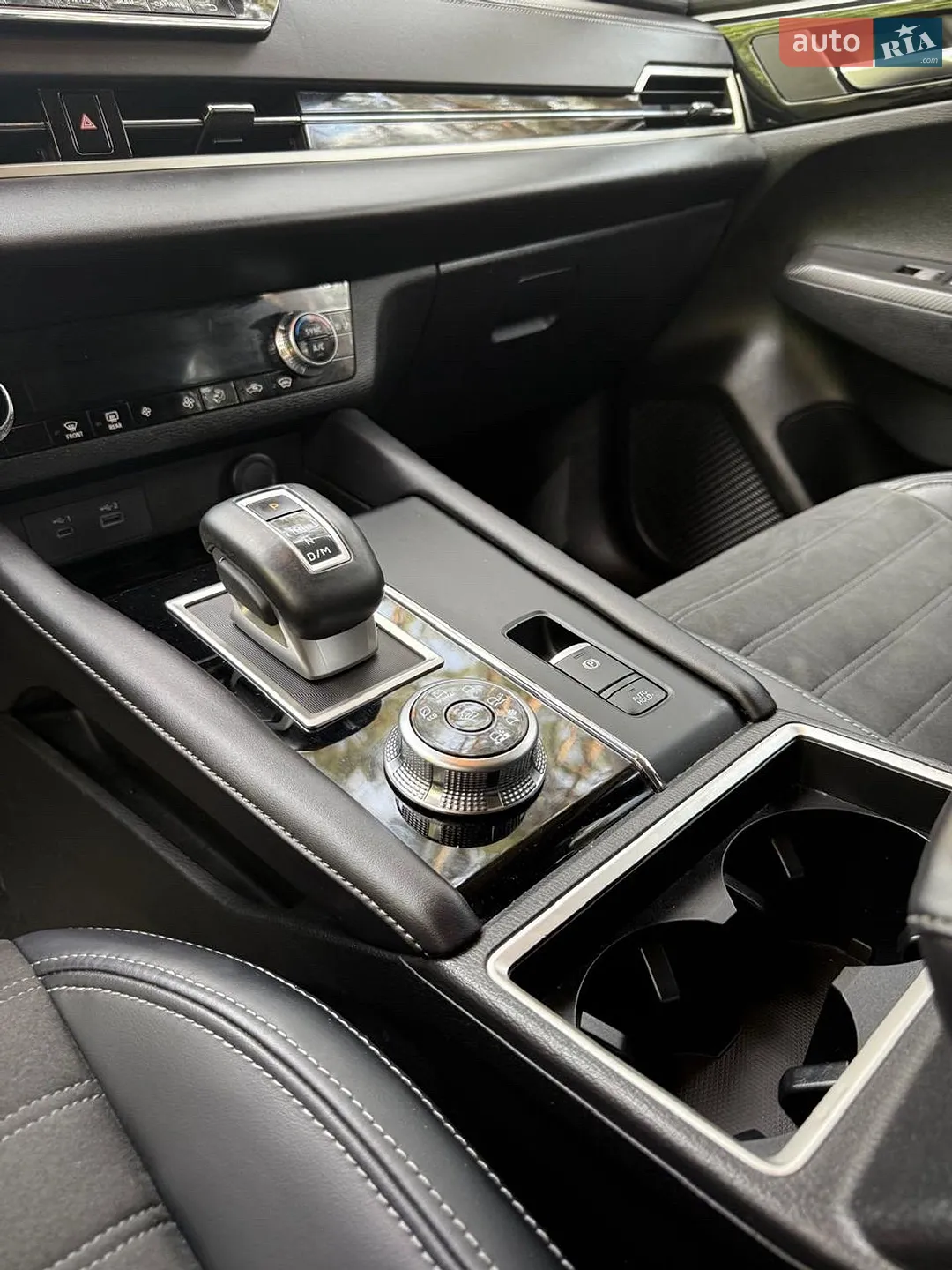 2023 Mitsubishi Outlander - мініатюра 11