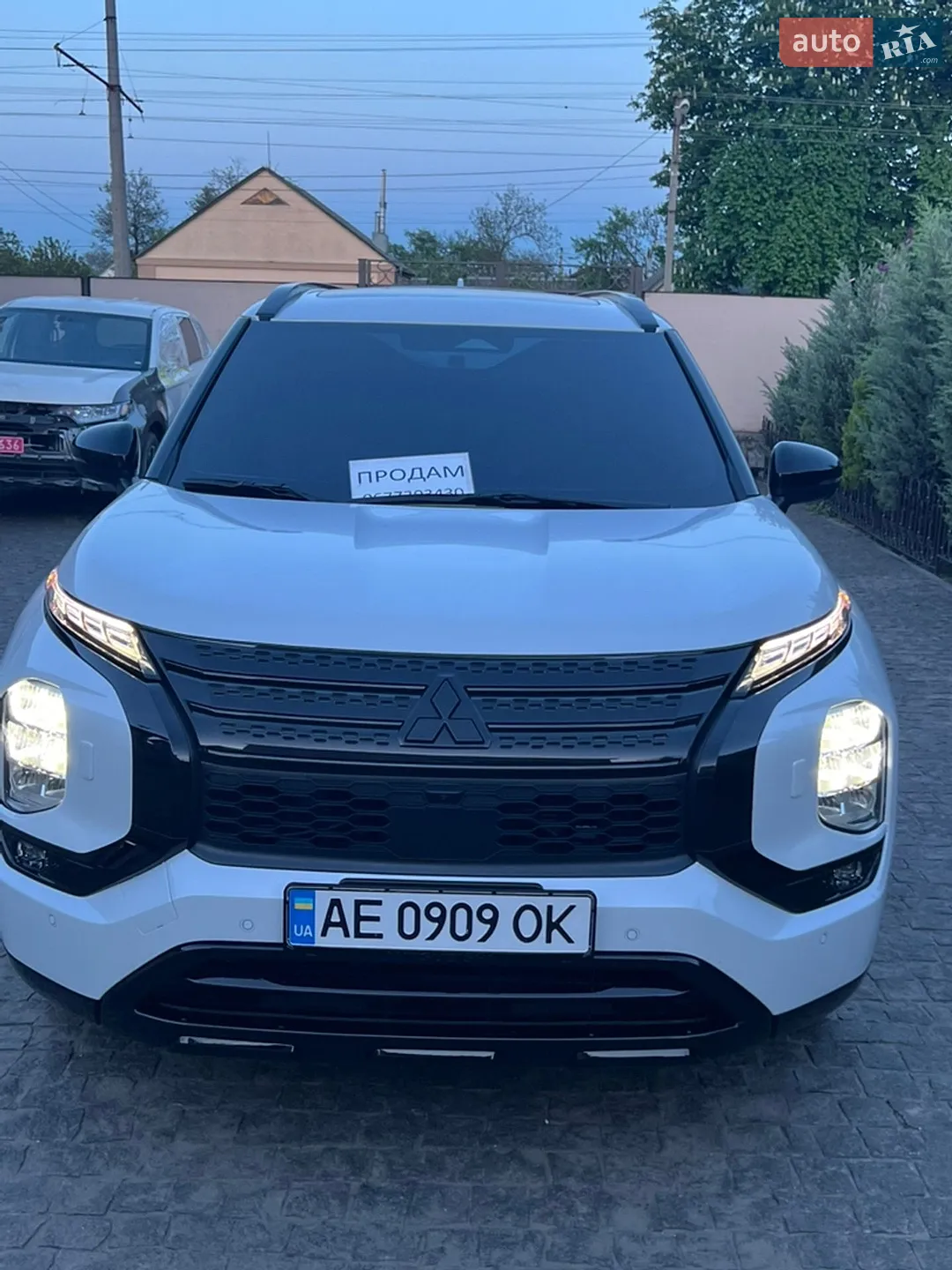 2023 Mitsubishi Outlander - мініатюра 10