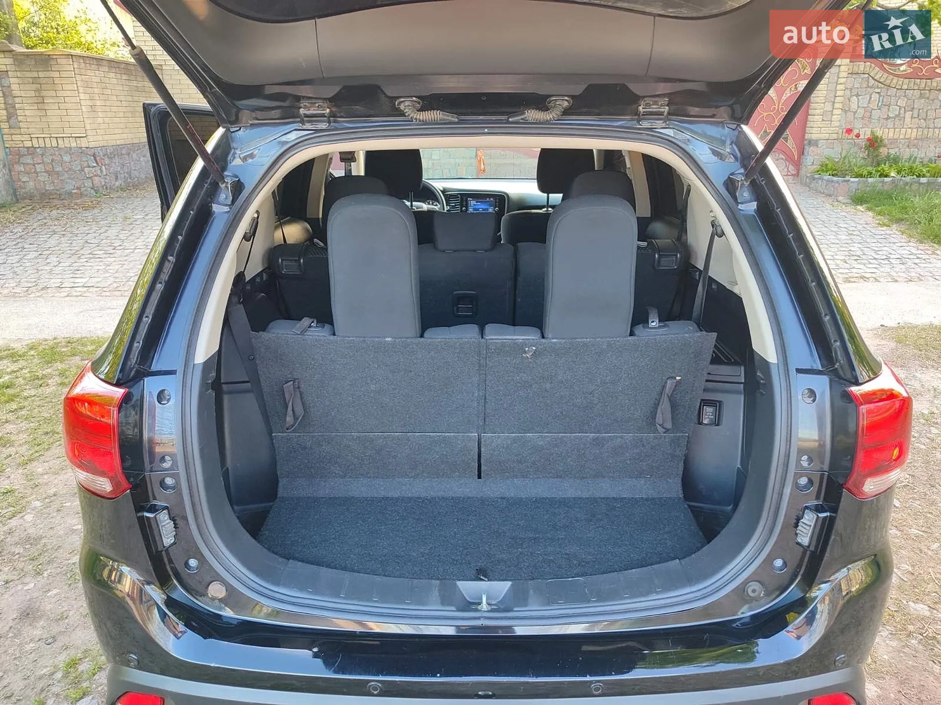 2018 Mitsubishi Outlander - мініатюра 14