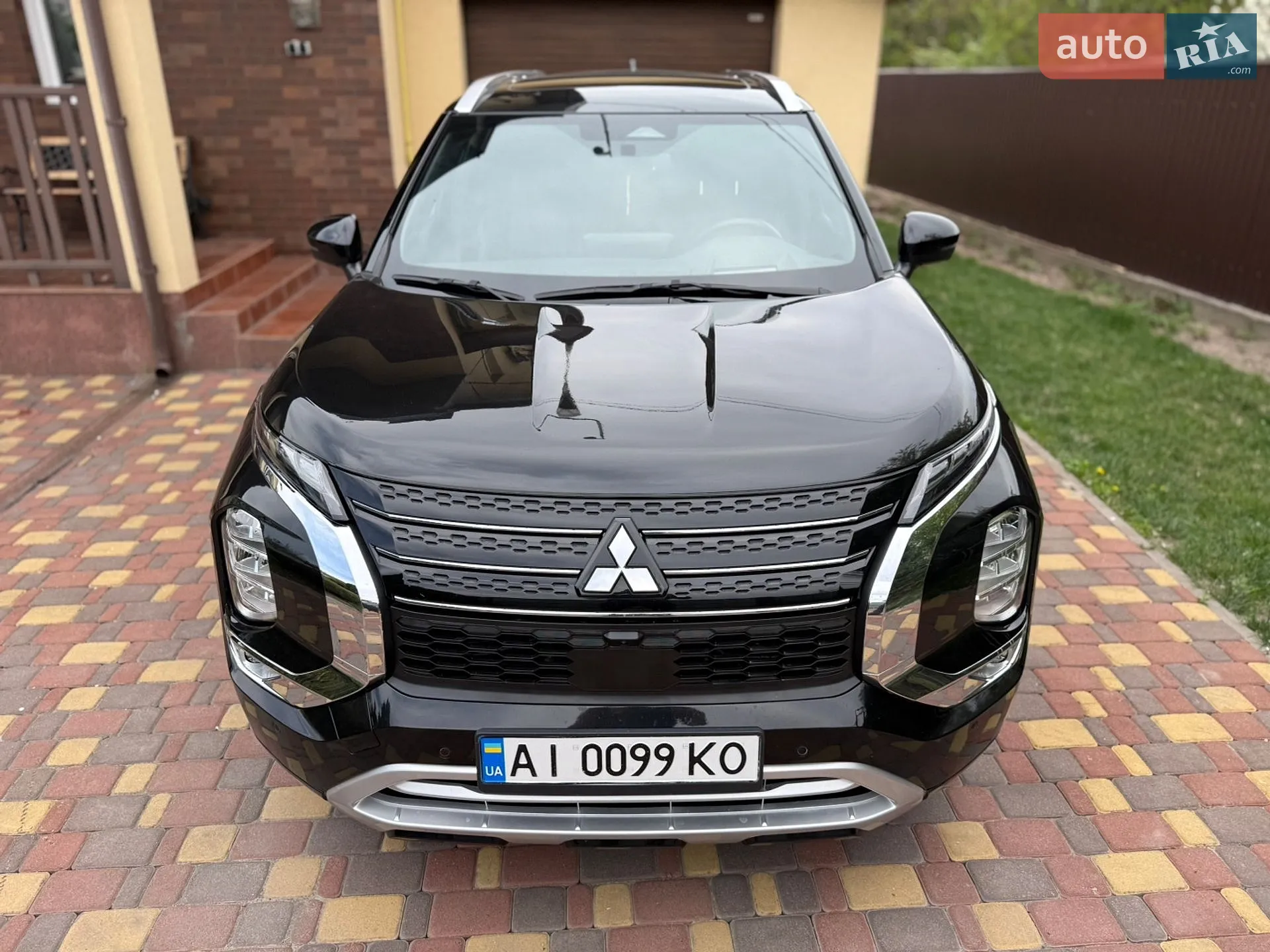 2023 Mitsubishi Outlander - мініатюра 12