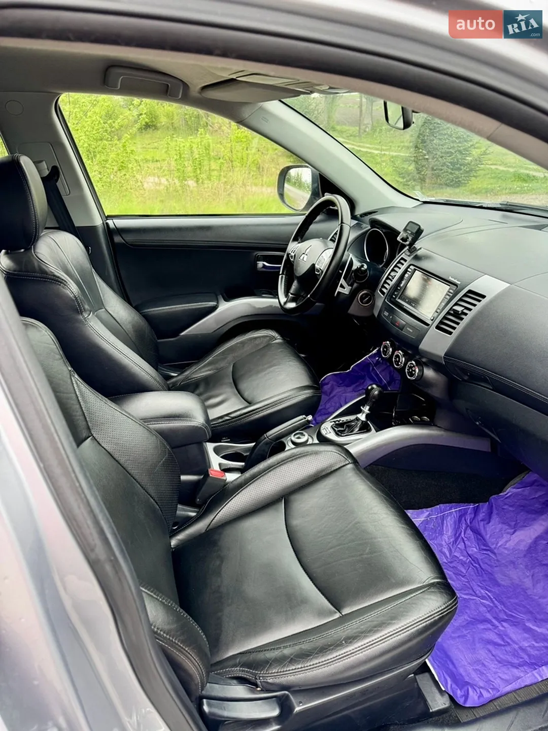 2010 Mitsubishi Outlander - мініатюра 12