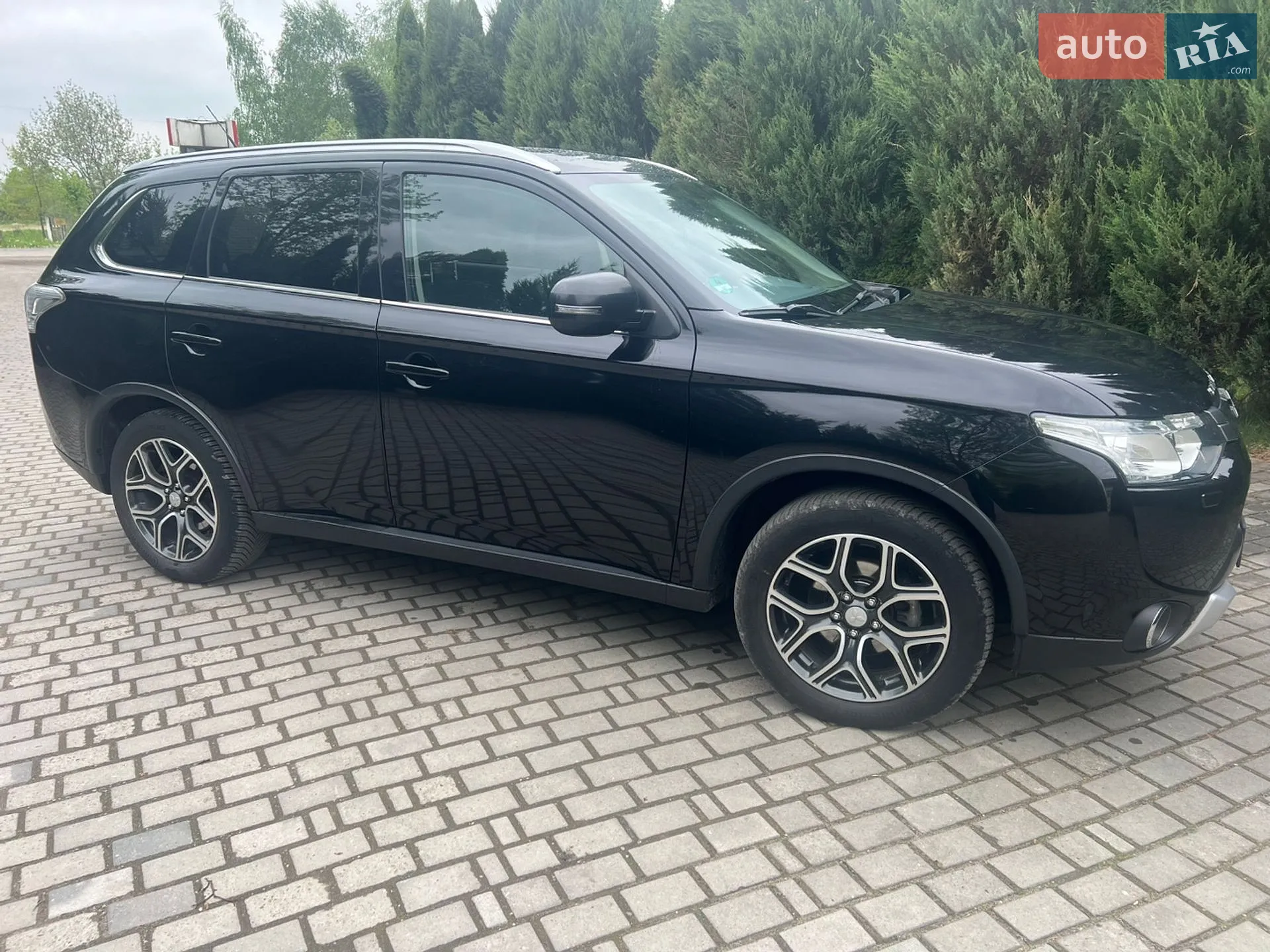 2014 Mitsubishi Outlander - мініатюра 5