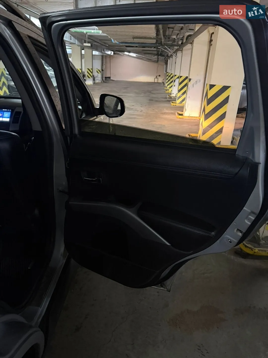 2011 Mitsubishi Outlander - мініатюра 54