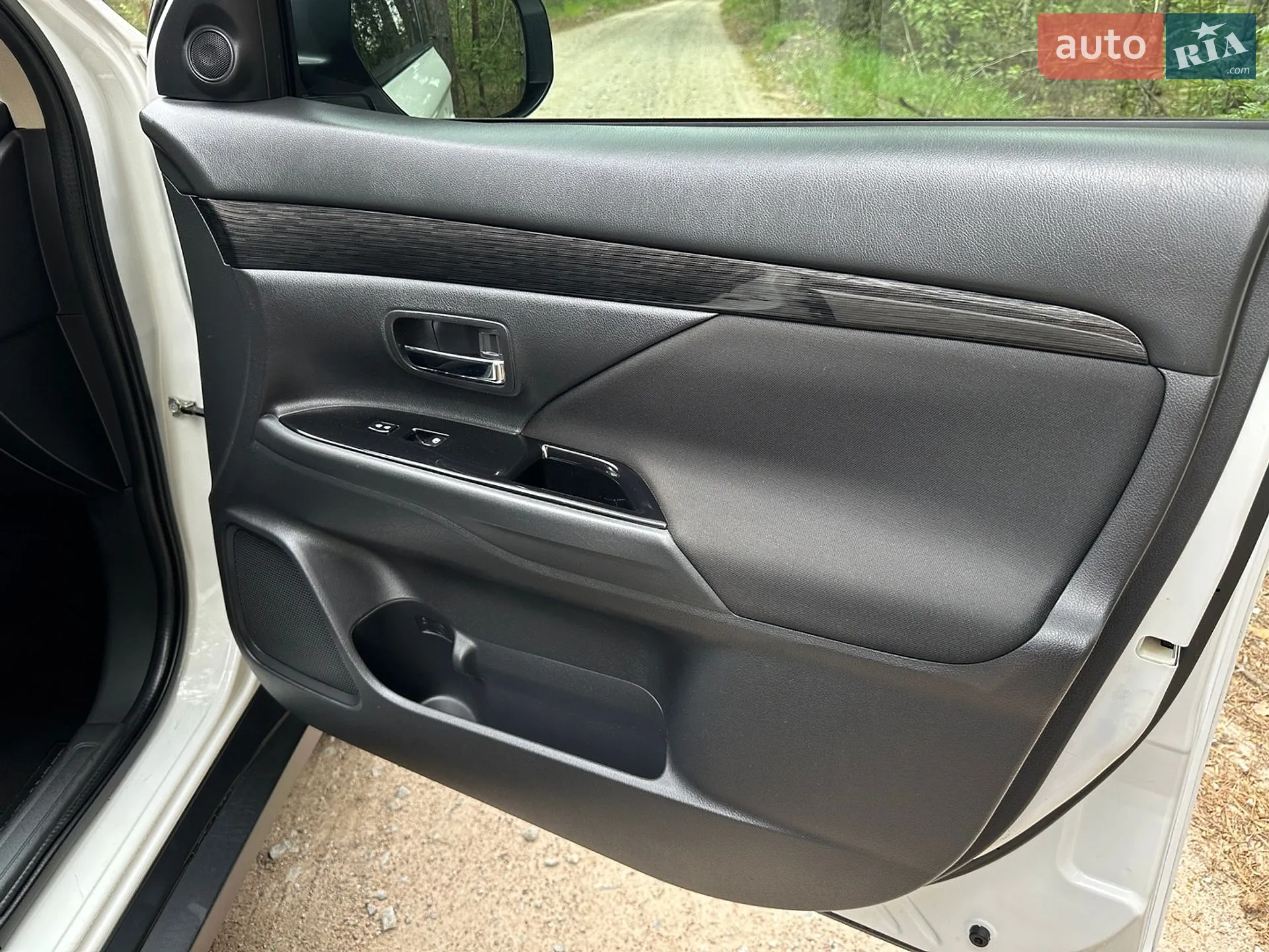 2015 Mitsubishi Outlander - мініатюра 13