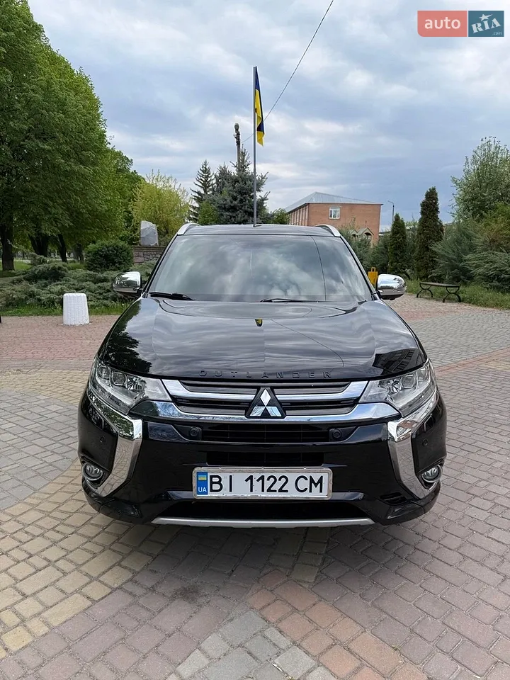 2014 Mitsubishi Outlander - мініатюра 10