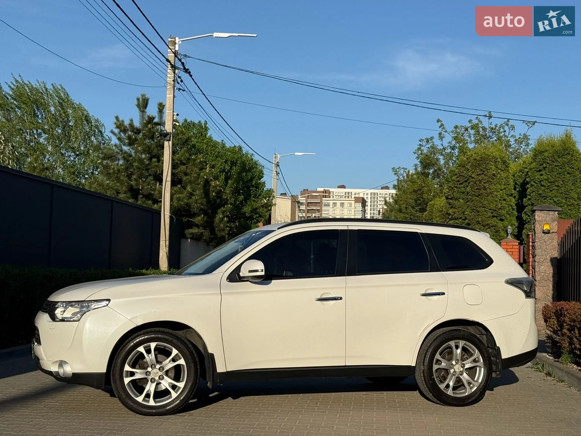 2013 Mitsubishi Outlander - мініатюра 3