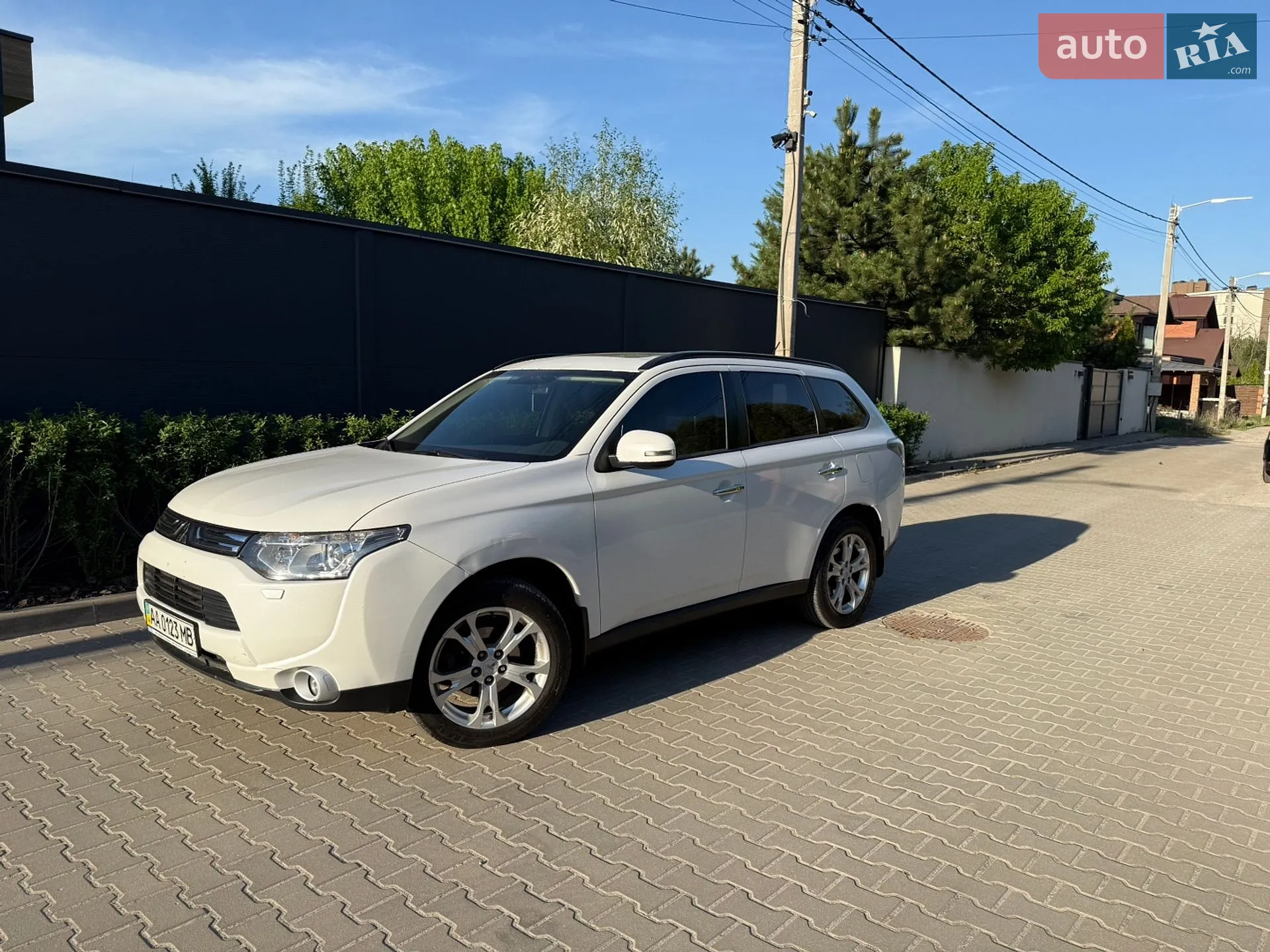 2013 Mitsubishi Outlander - мініатюра 12