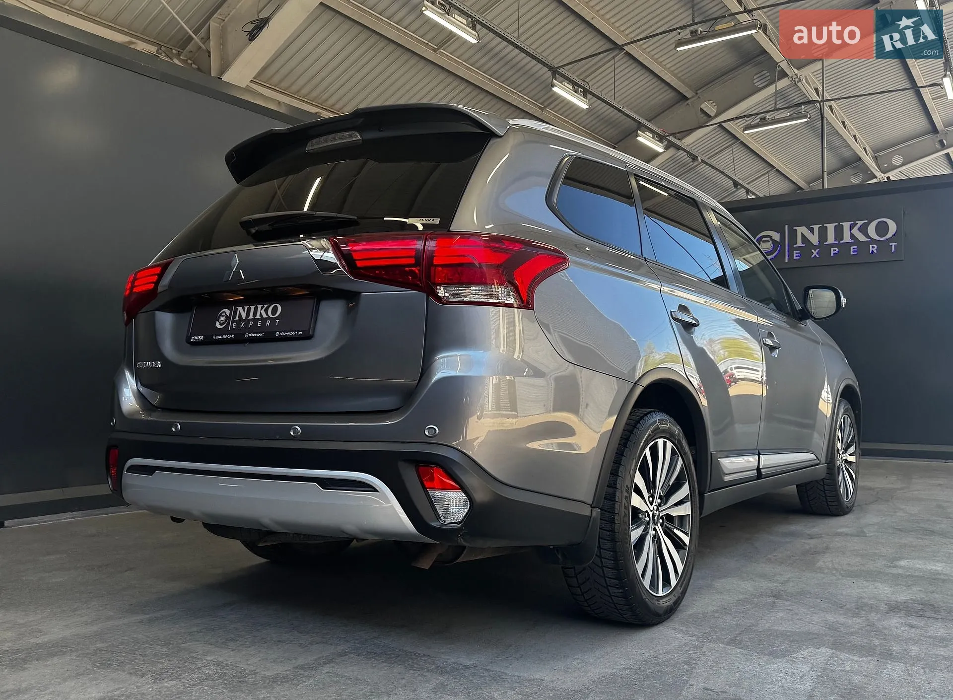 2021 Mitsubishi Outlander - мініатюра 16