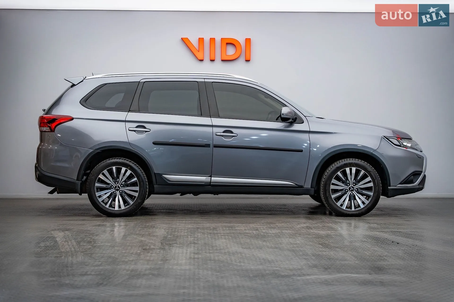 2019 Mitsubishi Outlander - мініатюра 4
