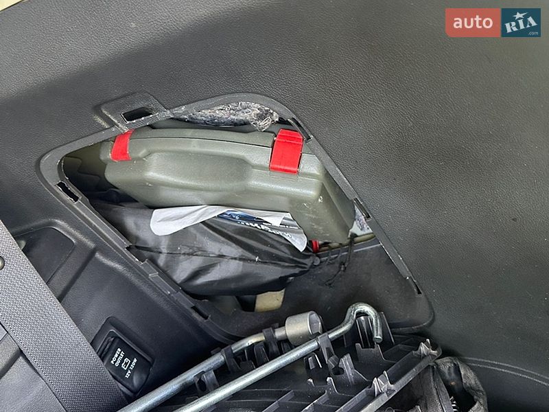 Внедорожник / Кроссовер Mitsubishi Outlander 2020 в Харькове