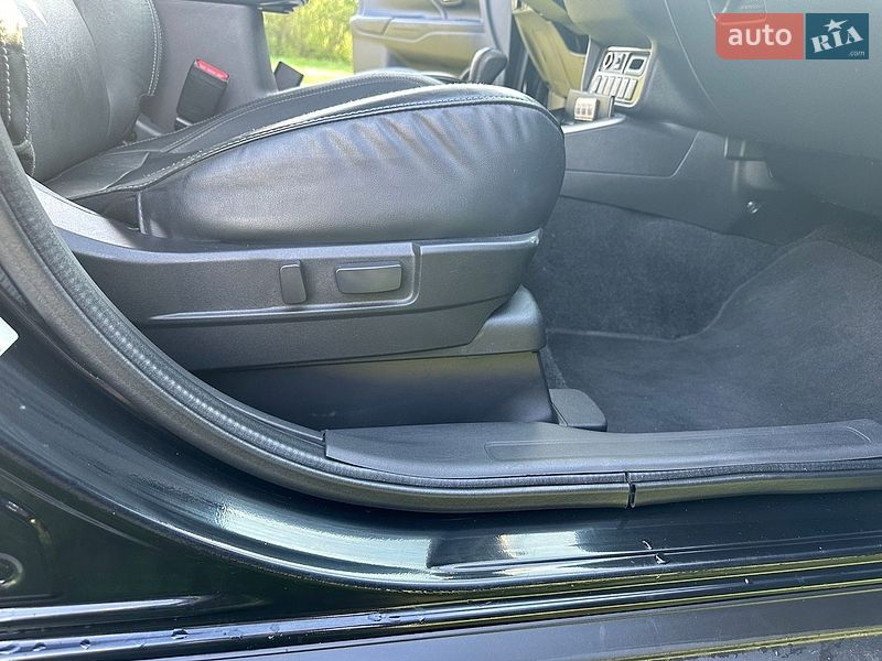 Внедорожник / Кроссовер Mitsubishi Outlander 2020 в Харькове