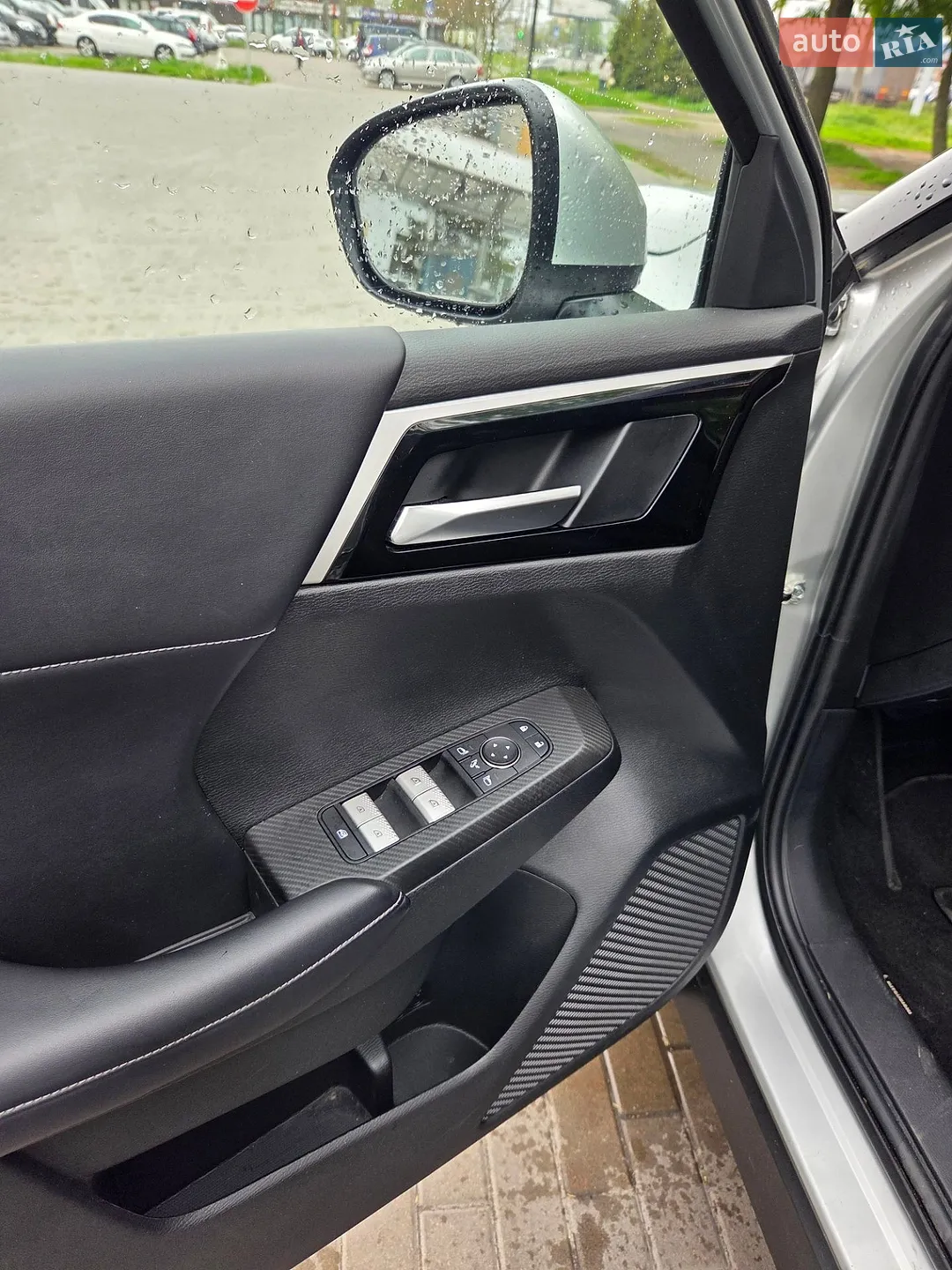 2023 Mitsubishi Outlander - мініатюра 17