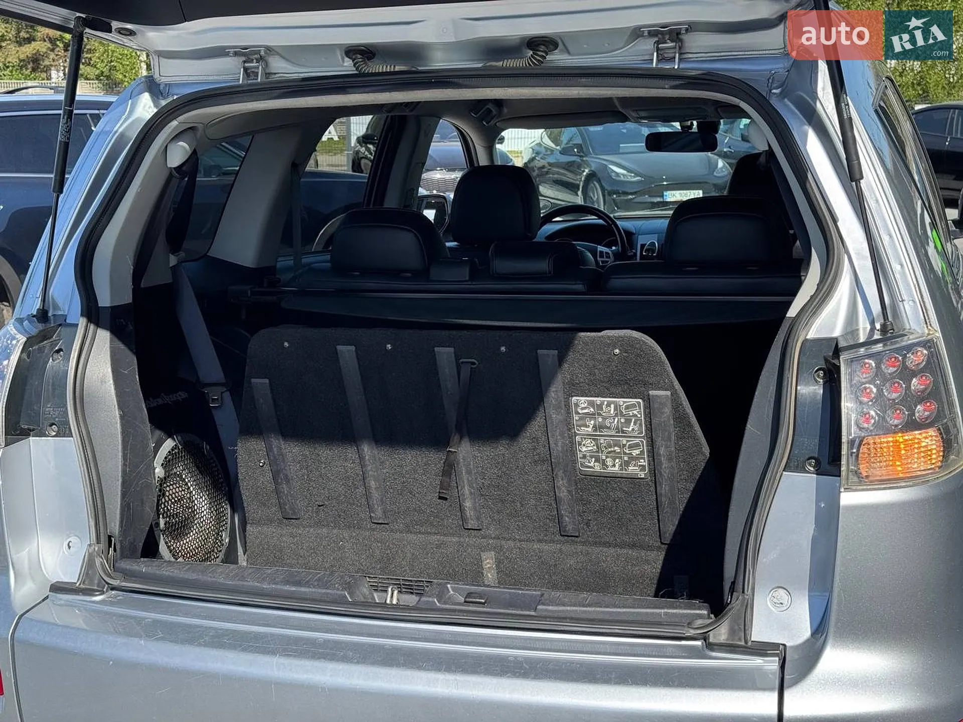 2011 Mitsubishi Outlander - мініатюра 16