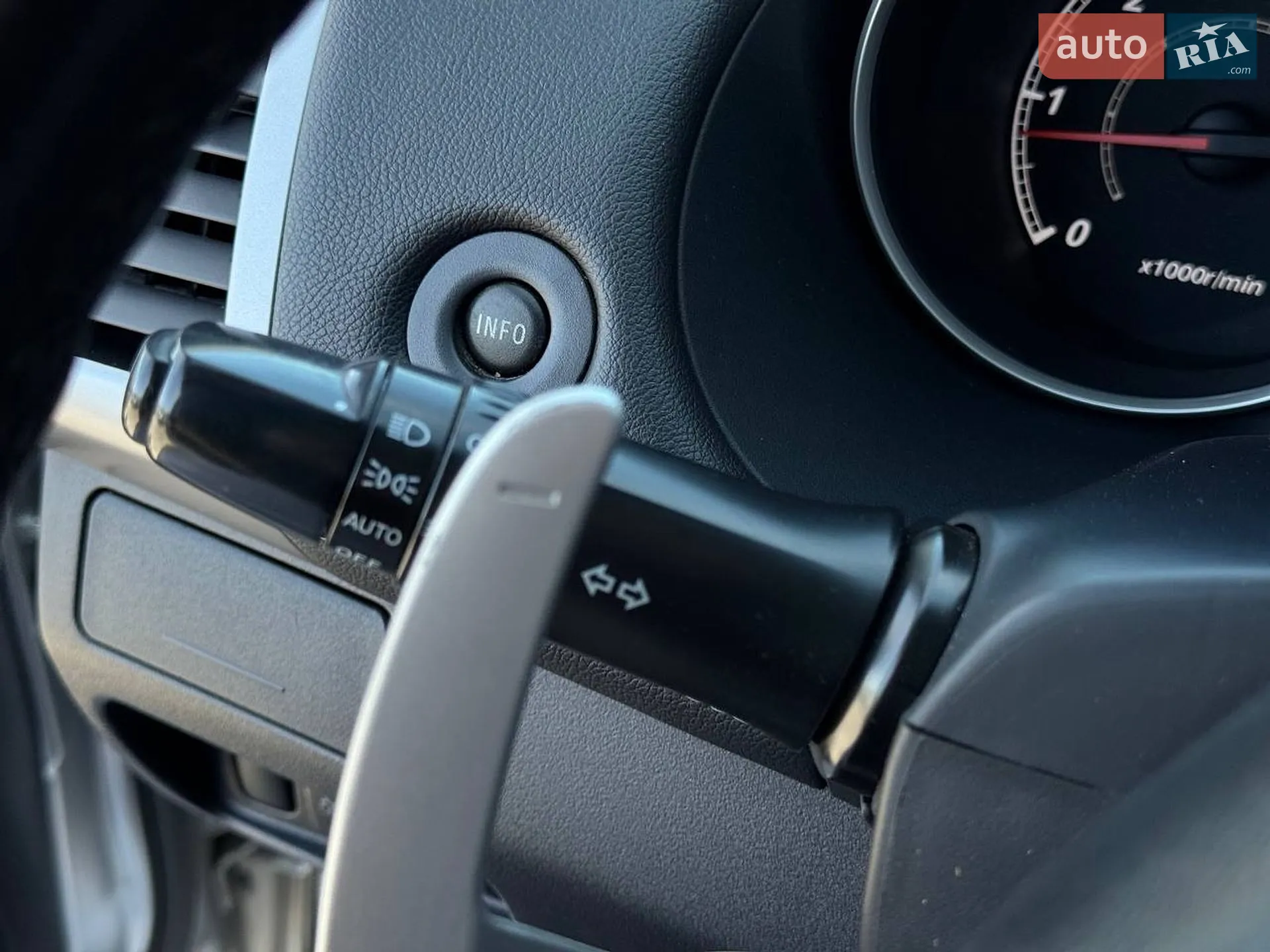2011 Mitsubishi Outlander - мініатюра 37