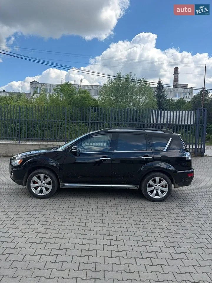 2011 Mitsubishi Outlander - мініатюра 13