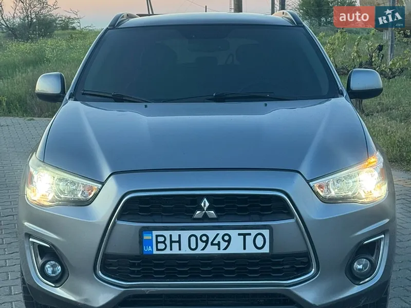 Mitsubishi Outlander 2012
