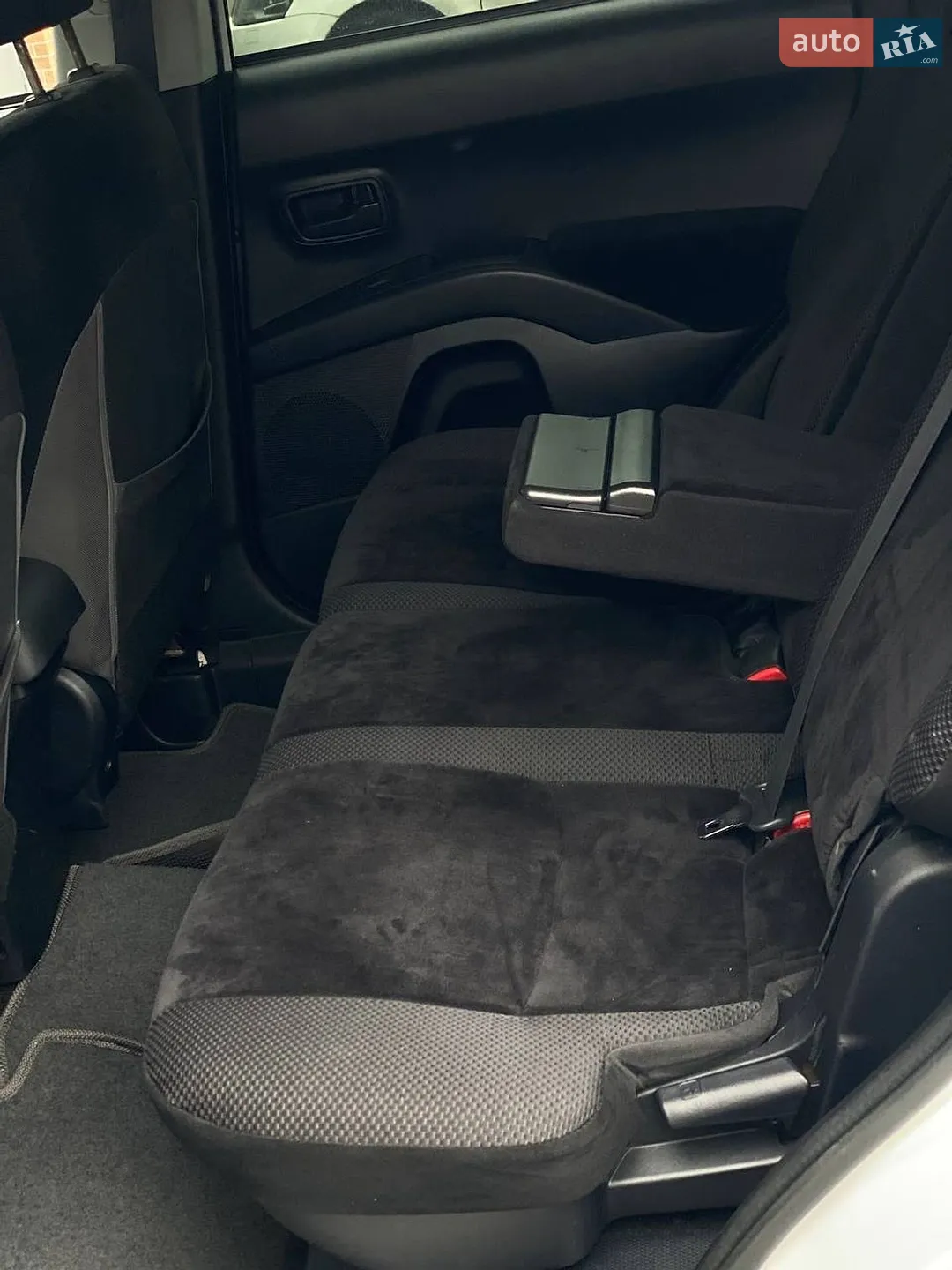 2011 Mitsubishi Outlander - мініатюра 43