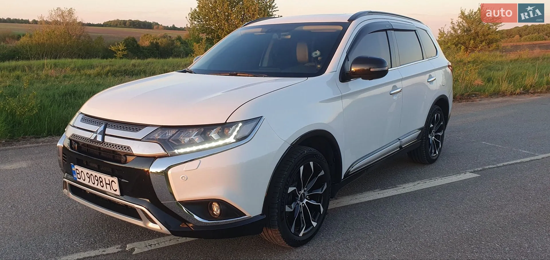 2018 Mitsubishi Outlander - мініатюра 8