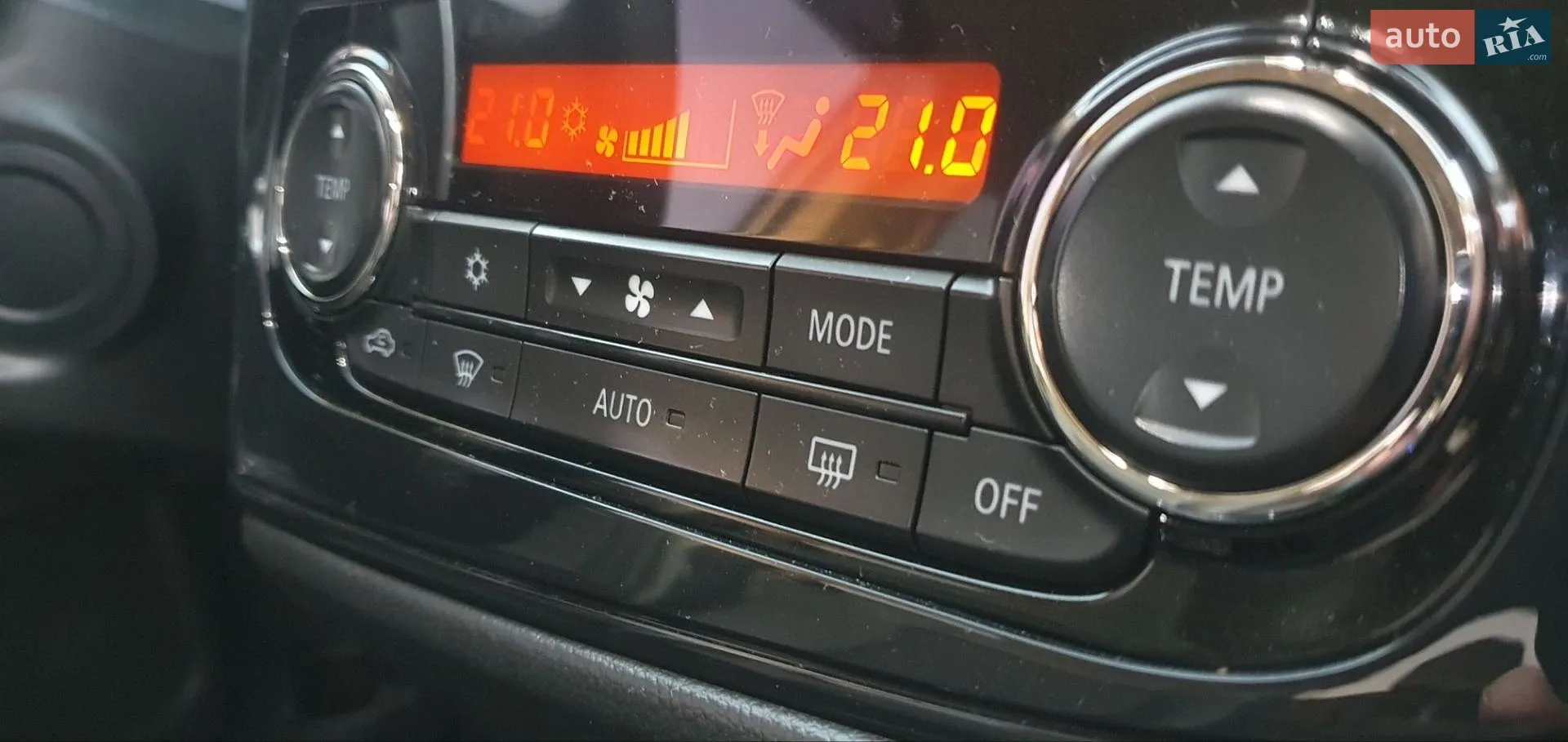 2018 Mitsubishi Outlander - мініатюра 24