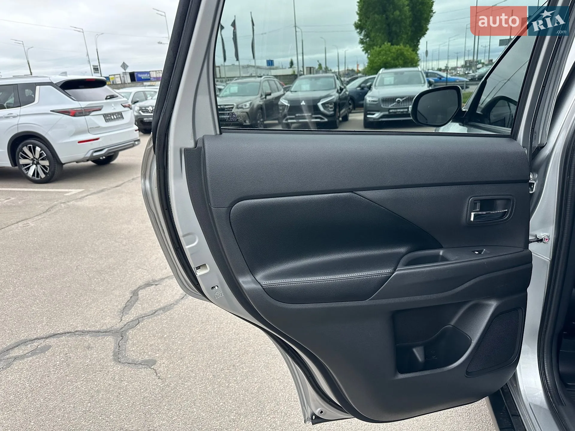 2018 Mitsubishi Outlander - мініатюра 33