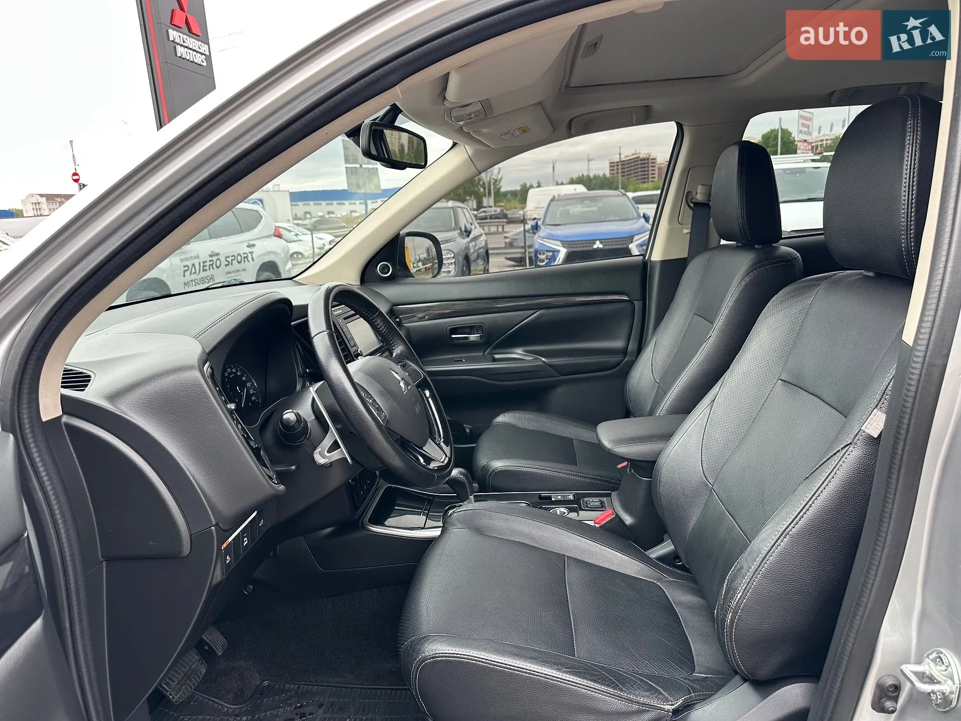 2018 Mitsubishi Outlander - мініатюра 18