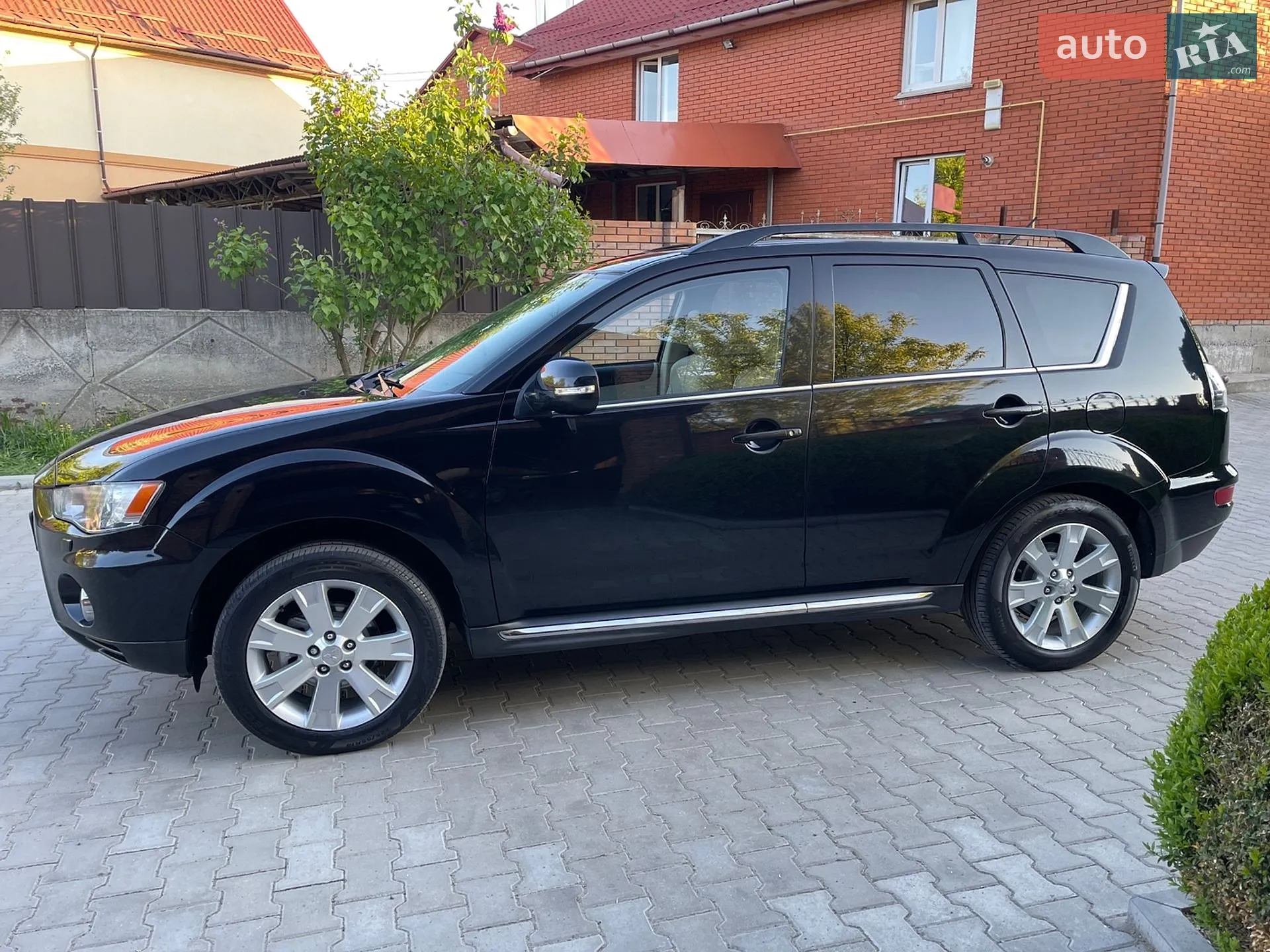 2011 Mitsubishi Outlander - мініатюра 4