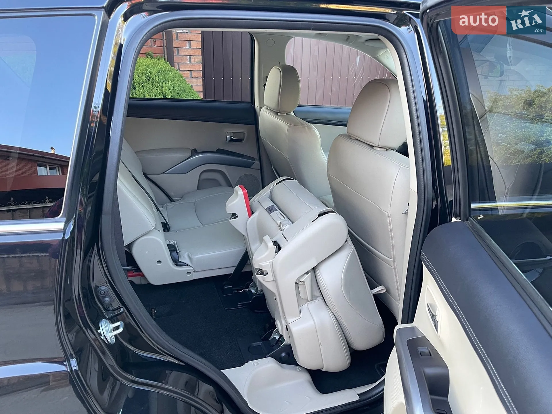 2011 Mitsubishi Outlander - мініатюра 26