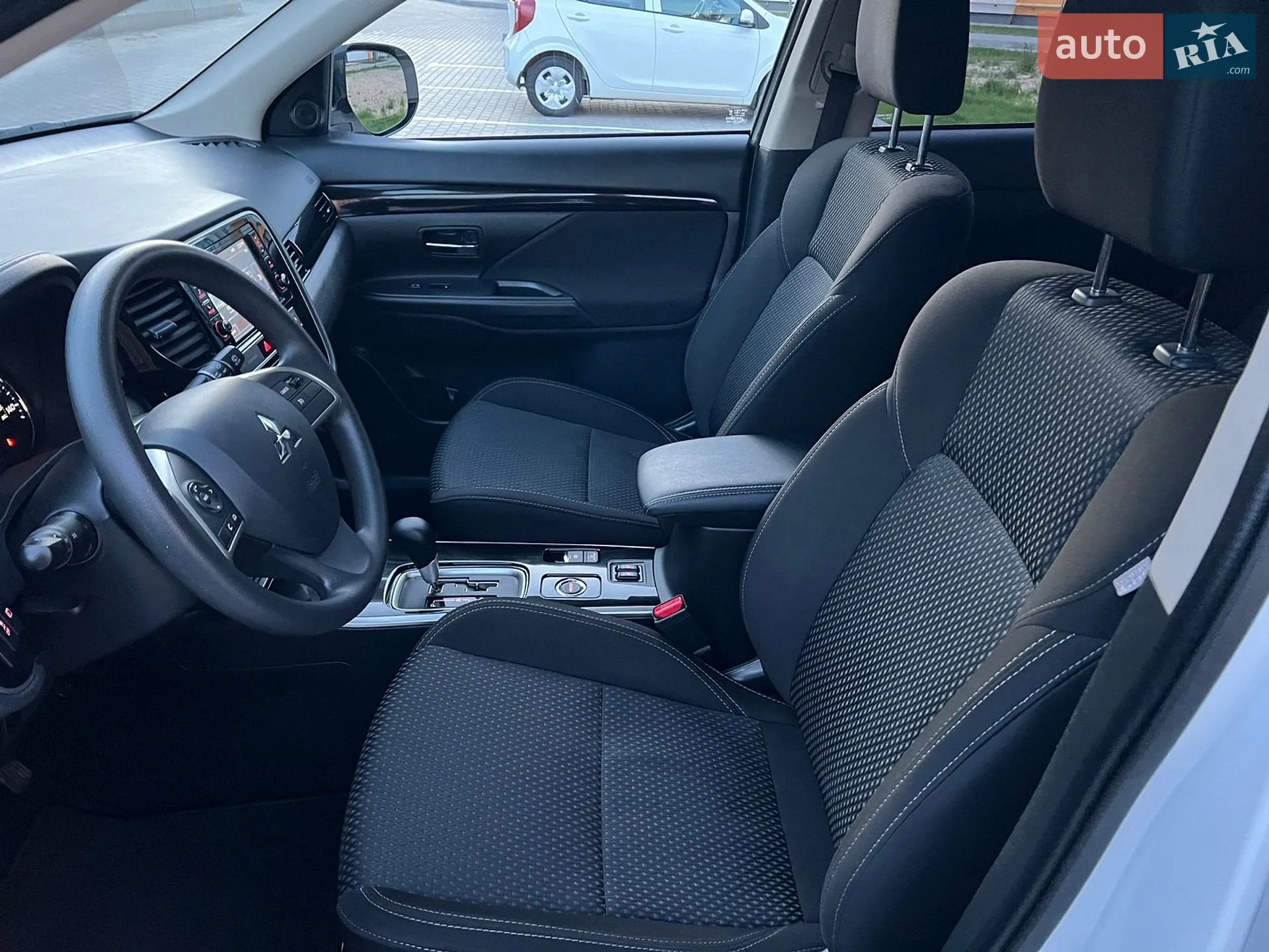 2019 Mitsubishi Outlander - мініатюра 47