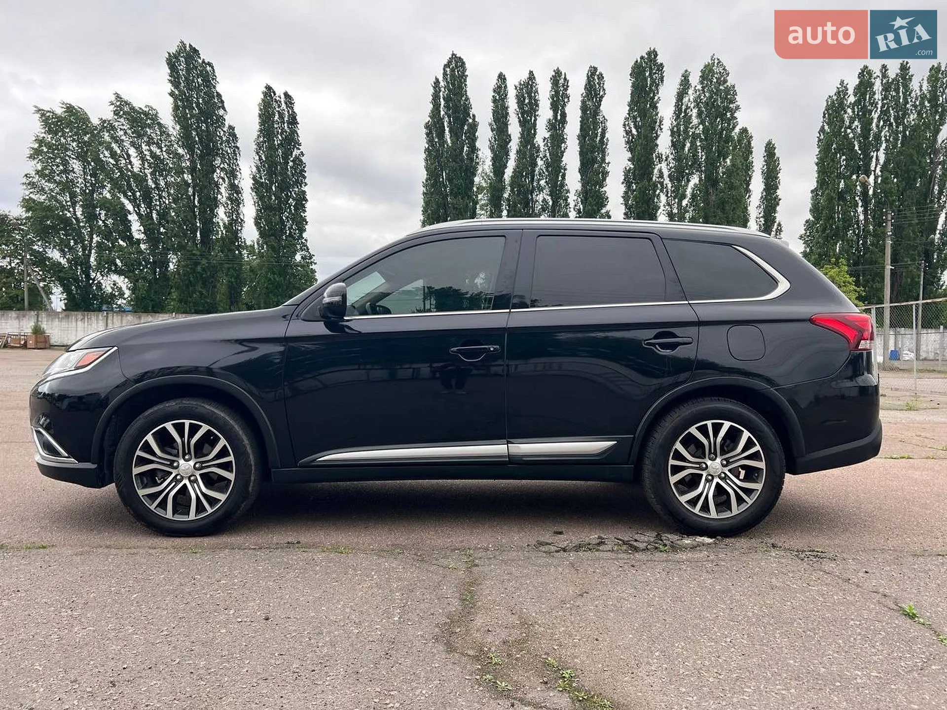 2017 Mitsubishi Outlander - мініатюра 6