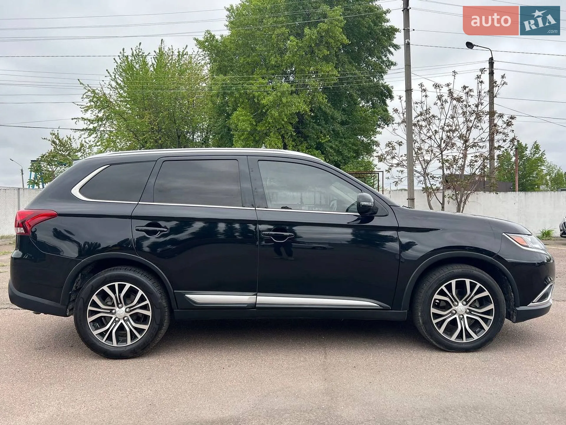 2017 Mitsubishi Outlander - мініатюра 9