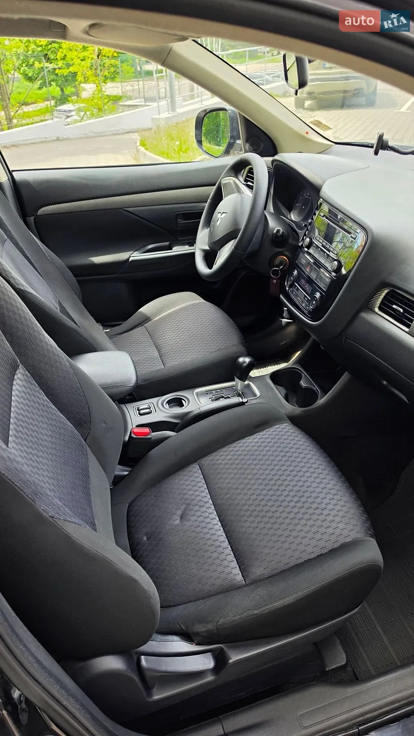 2012 Mitsubishi Outlander - мініатюра 14