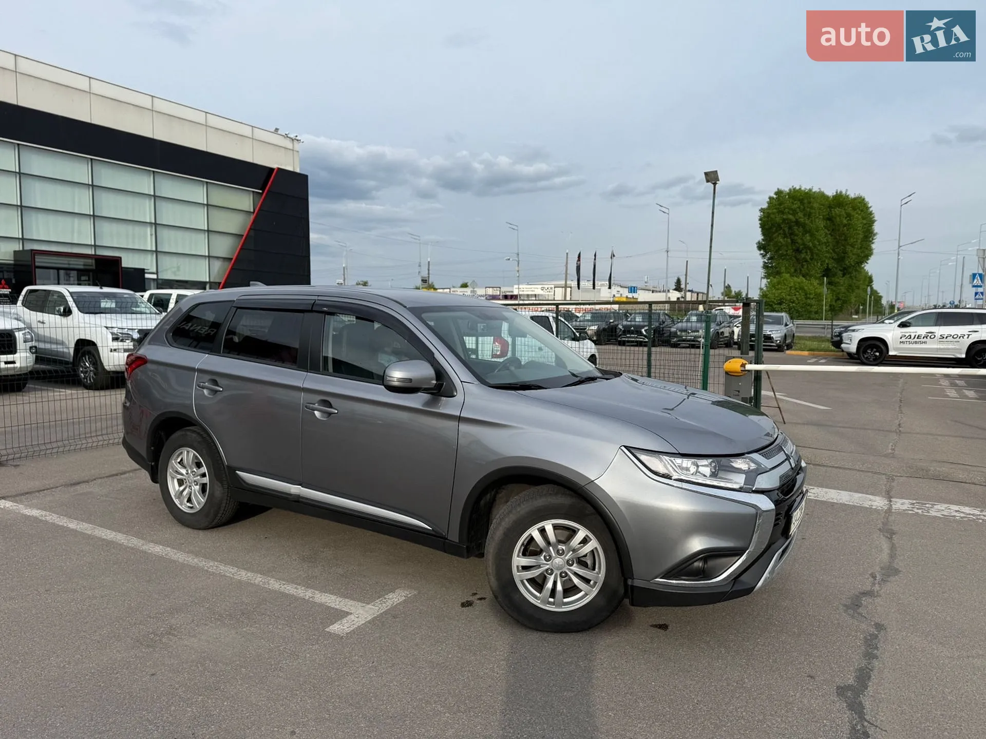 2019 Mitsubishi Outlander - мініатюра 7