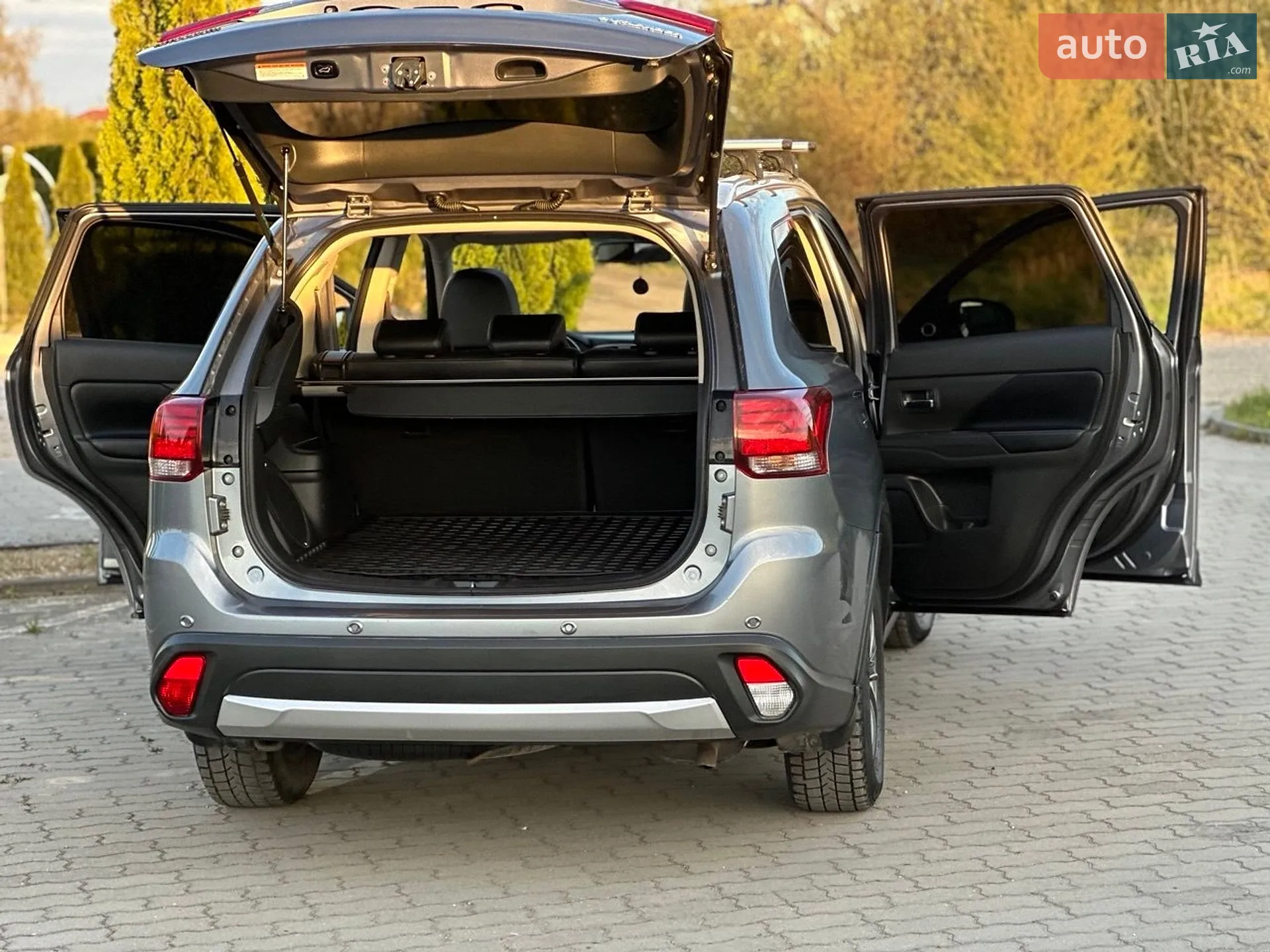 2017 Mitsubishi Outlander - мініатюра 35