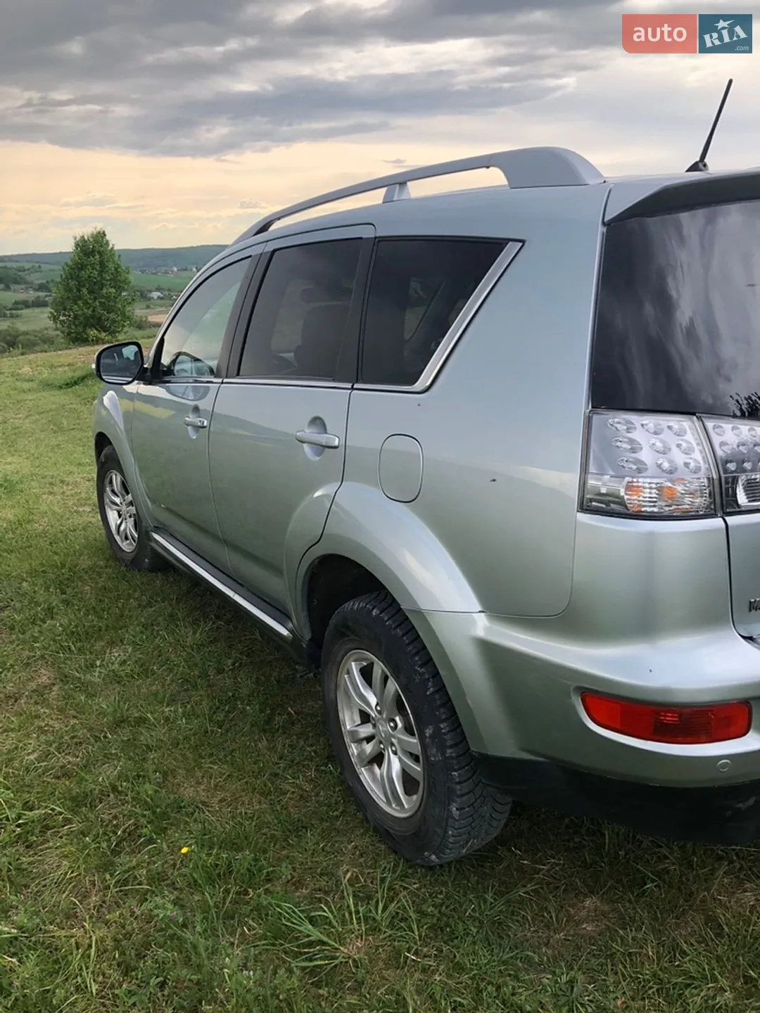 2010 Mitsubishi Outlander - мініатюра 11
