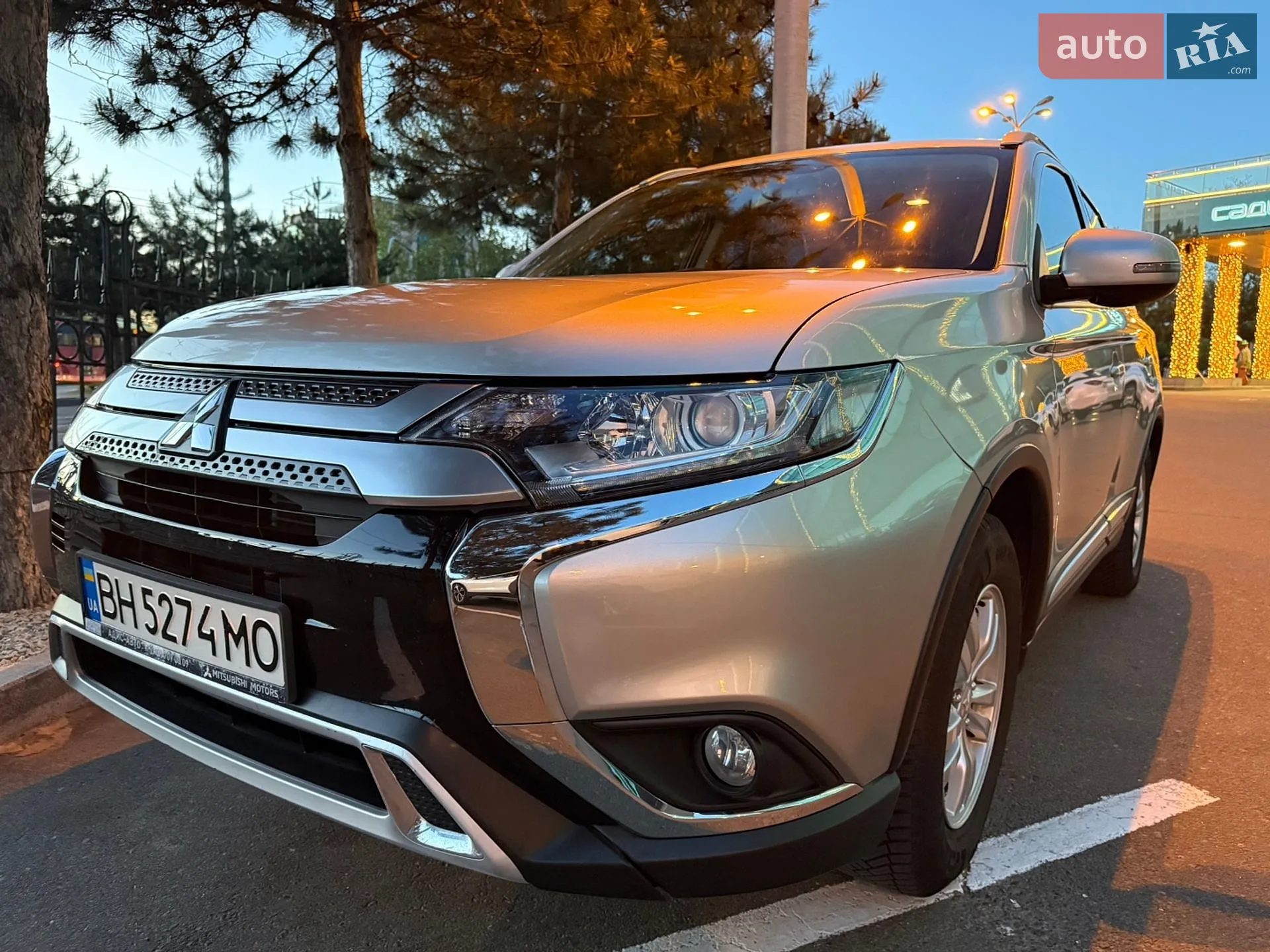 2019 Mitsubishi Outlander - мініатюра 3