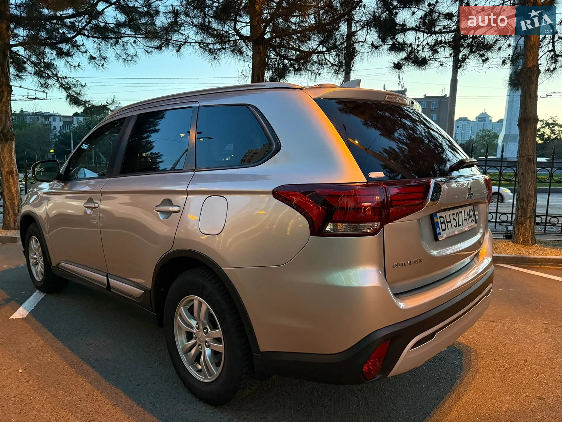 2019 Mitsubishi Outlander - мініатюра 7