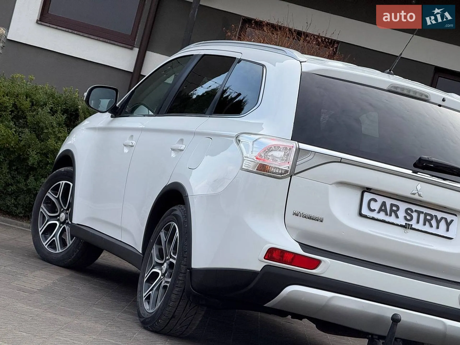 2014 Mitsubishi Outlander - мініатюра 20