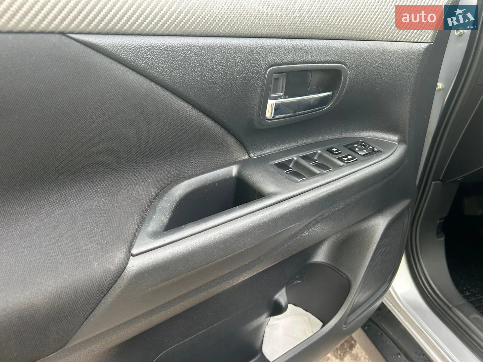 2013 Mitsubishi Outlander - мініатюра 26