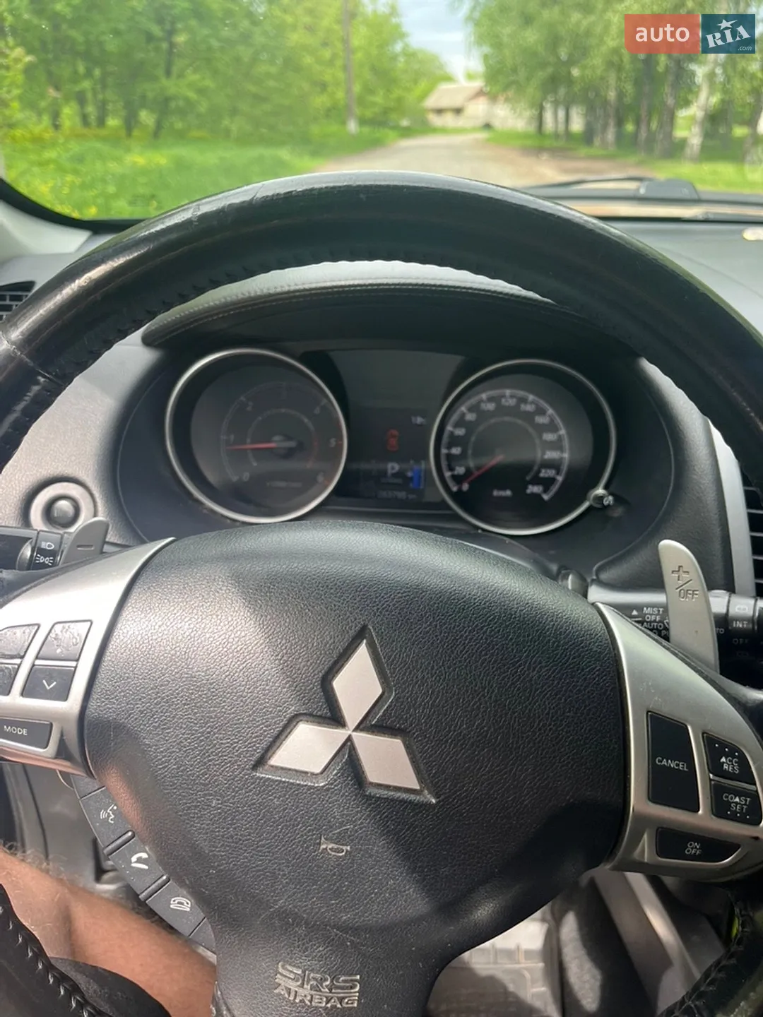 2010 Mitsubishi Outlander - мініатюра 14
