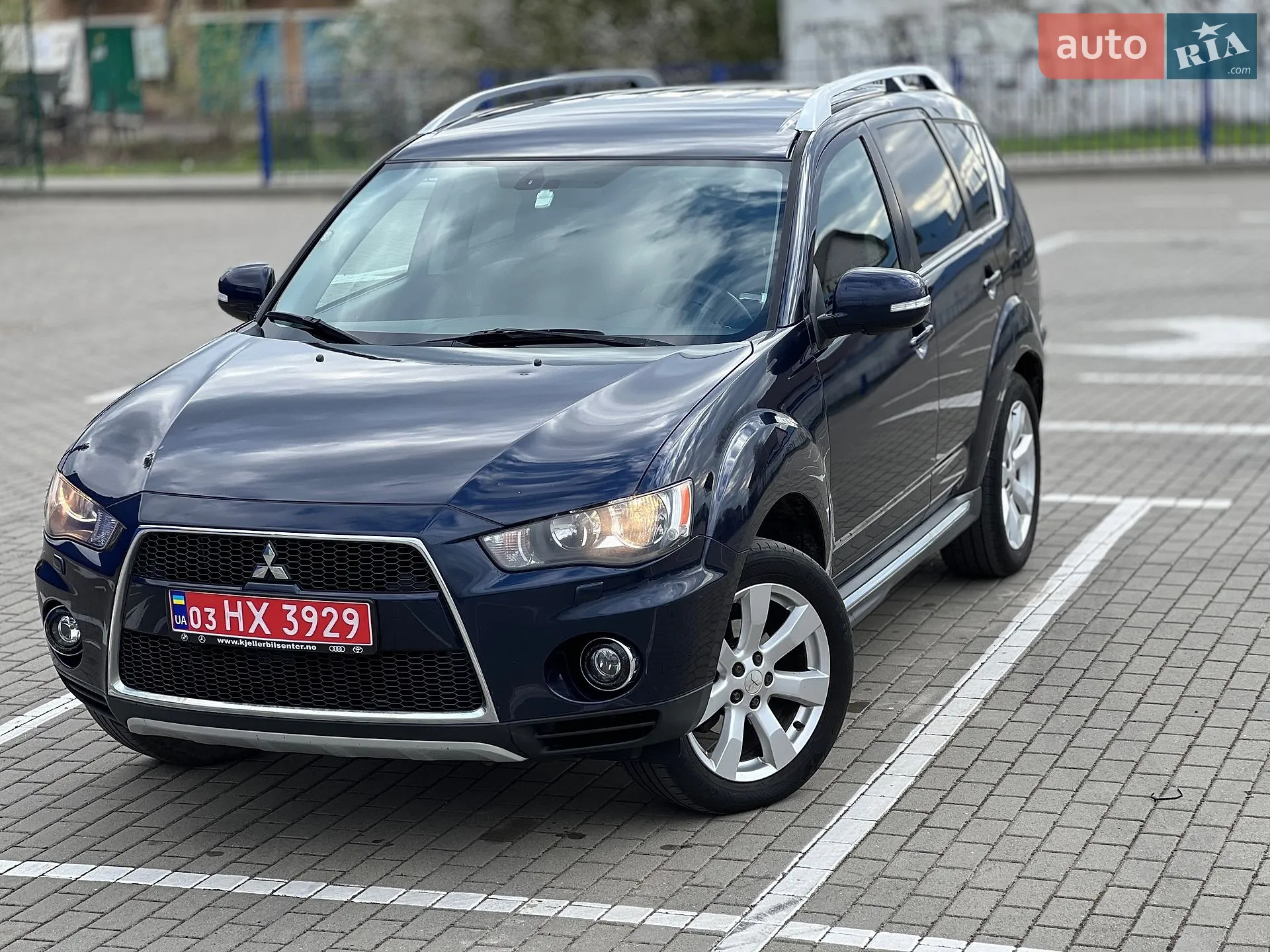 2010 Mitsubishi Outlander - мініатюра 8